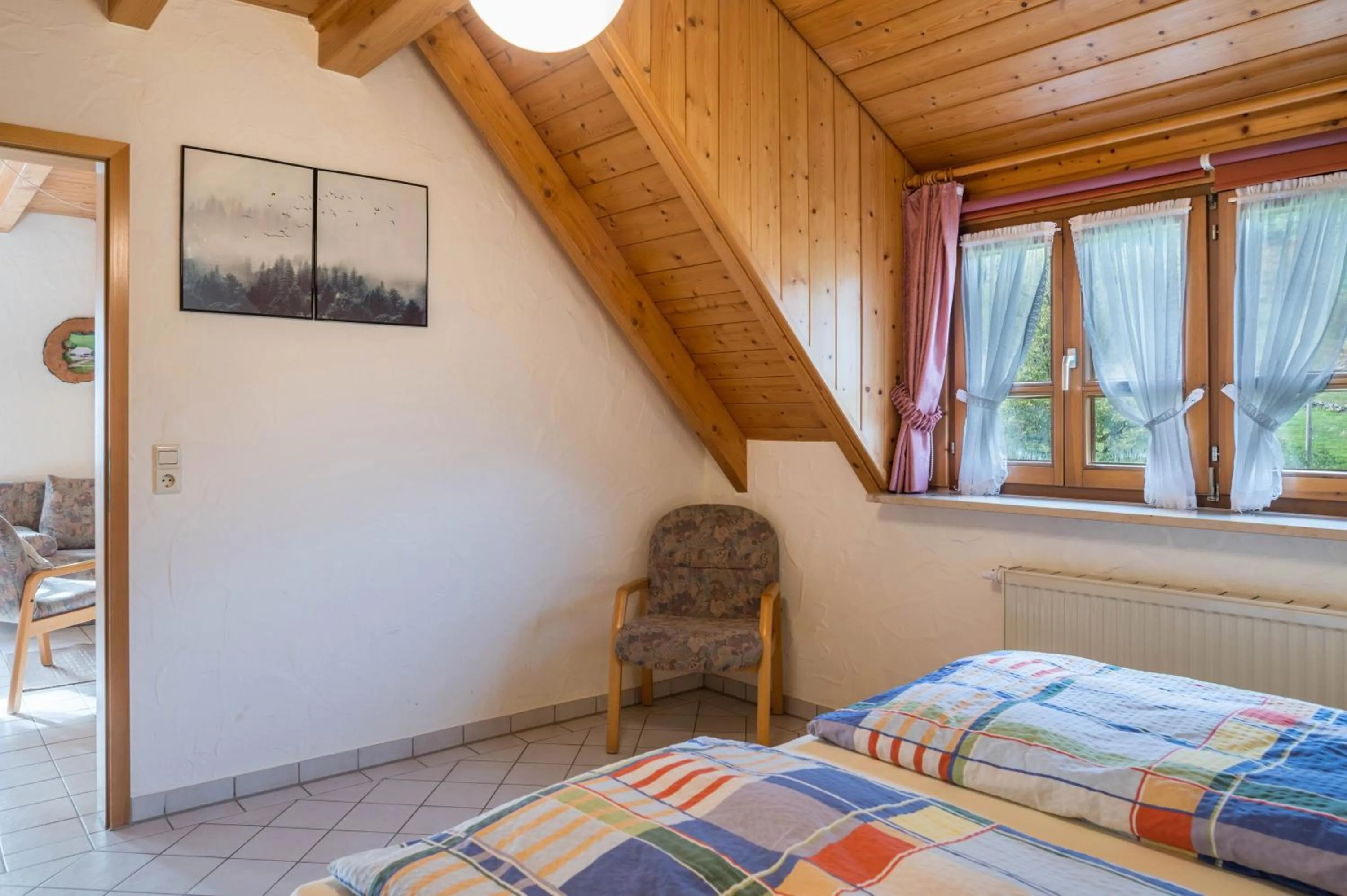 Property building, Bed in Gasthaus Zur Linde- Napf