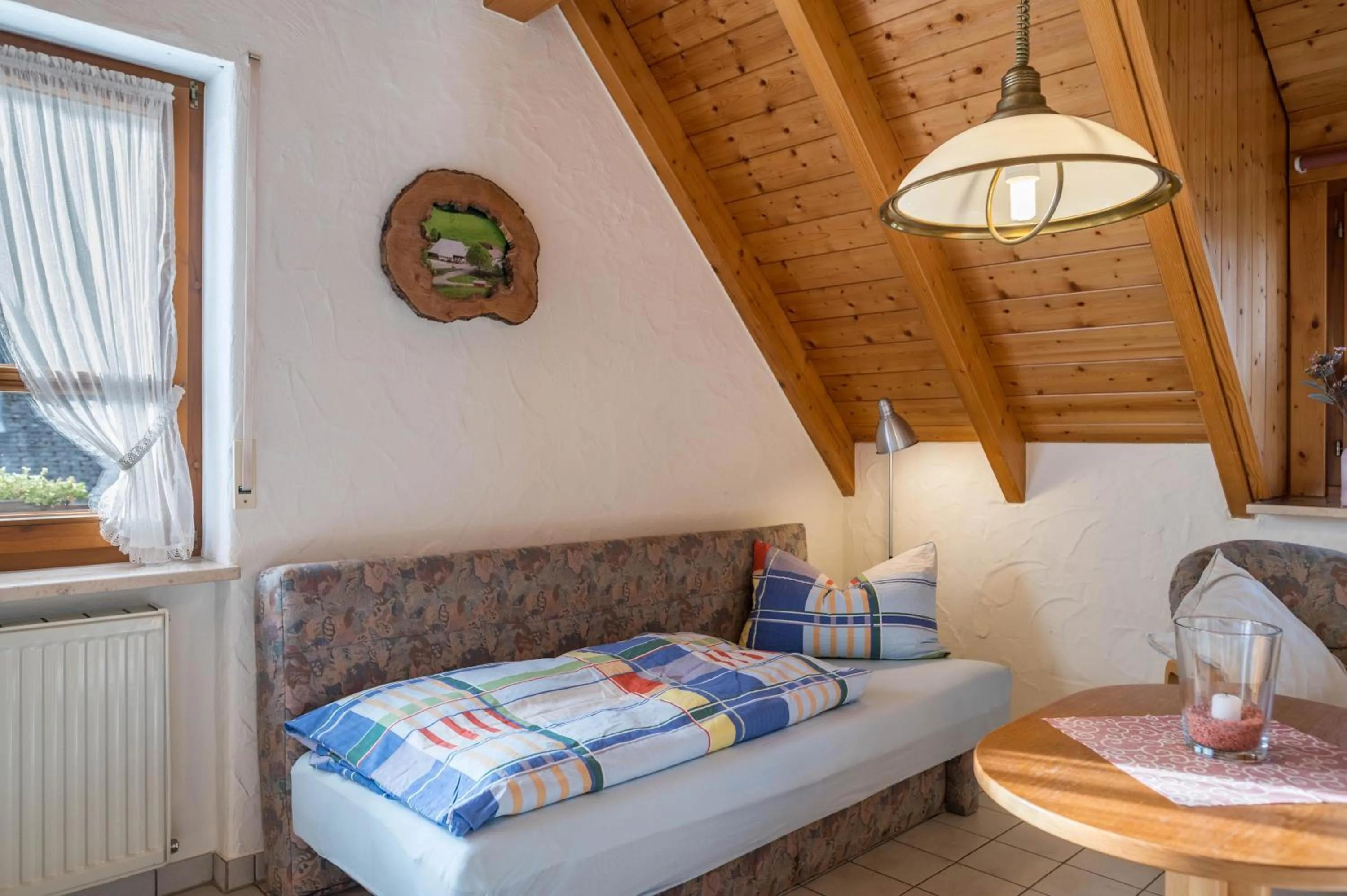 Property building, Bed in Gasthaus Zur Linde- Napf