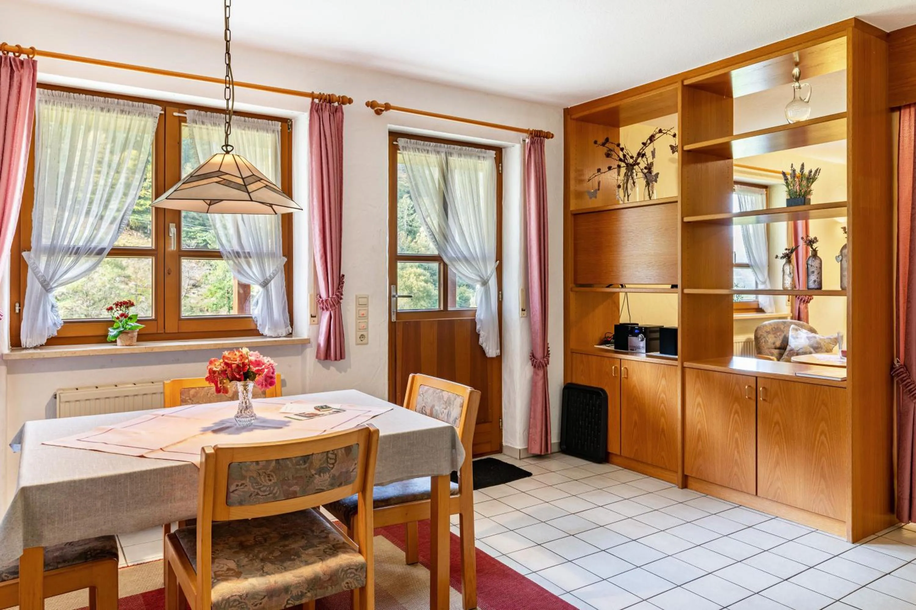 Property building in Gasthaus Zur Linde- Napf