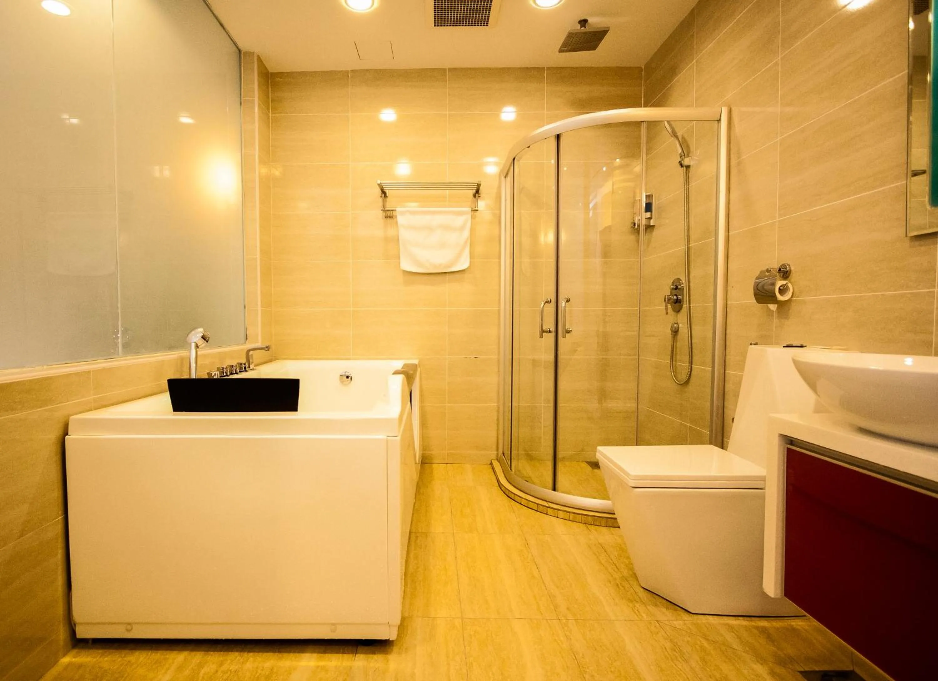 Bathroom in Louis Hotel