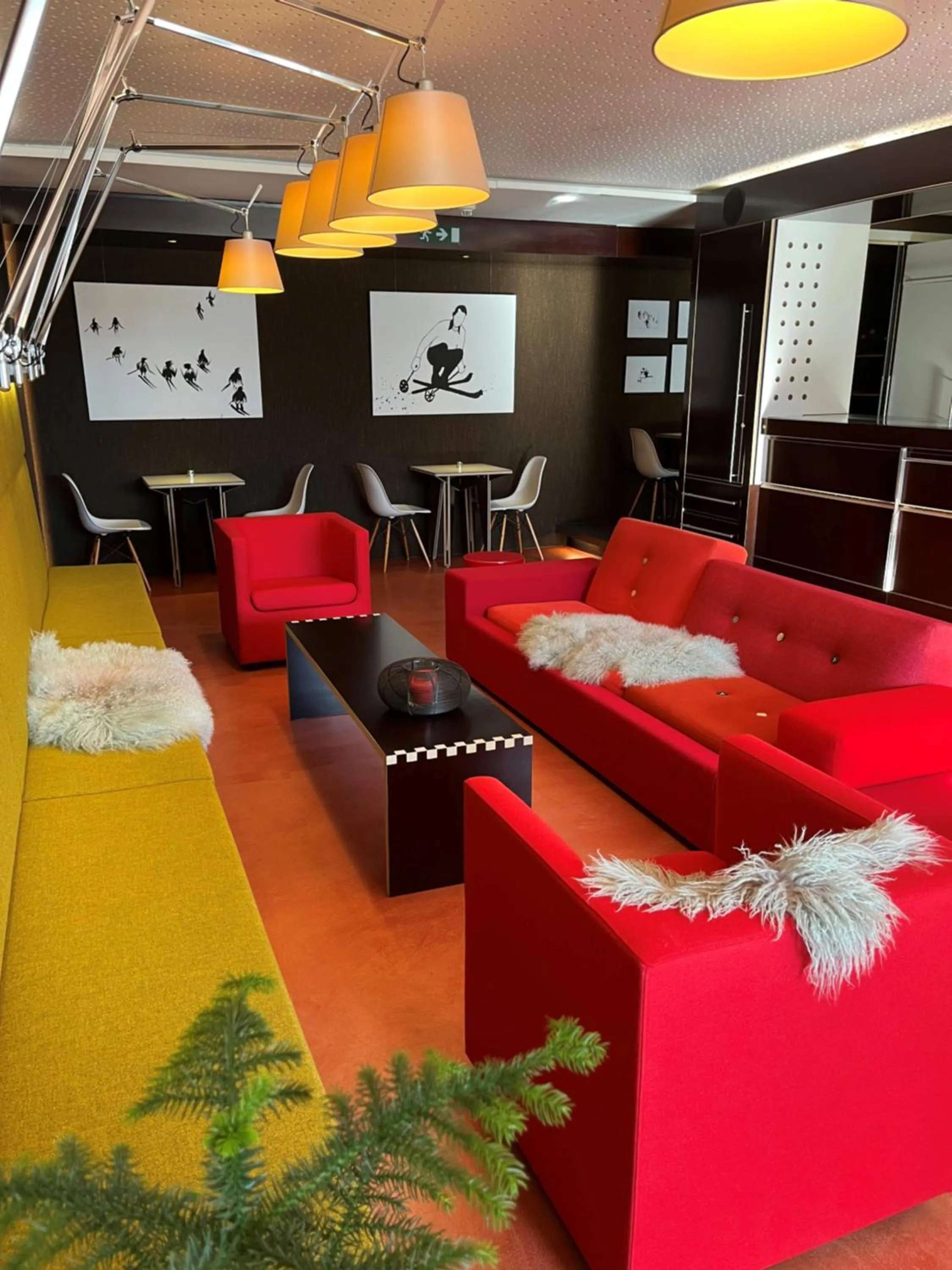 Communal lounge/ TV room in LAMA Appartement