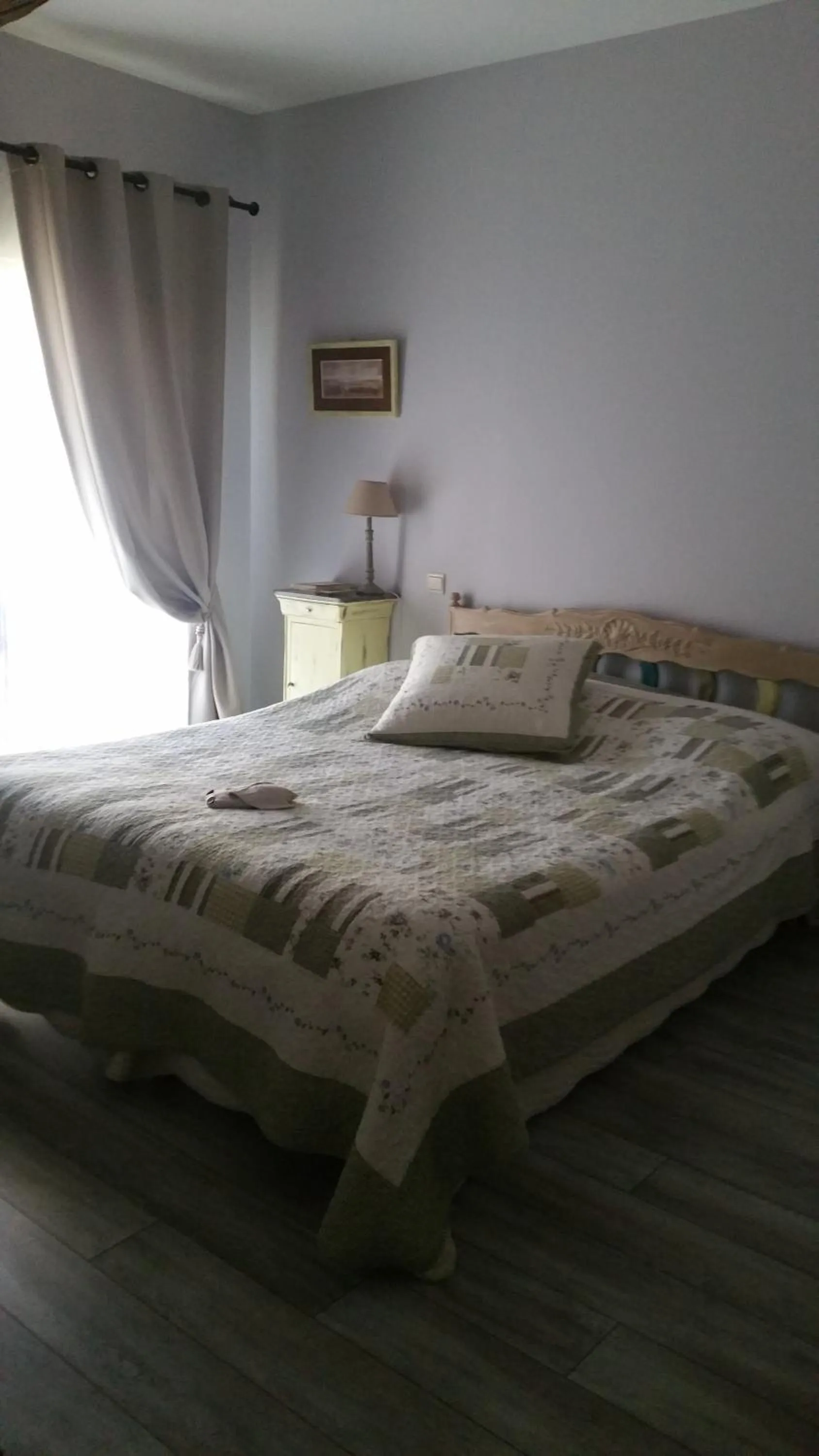 People, Bed in Le Clos des Aramons