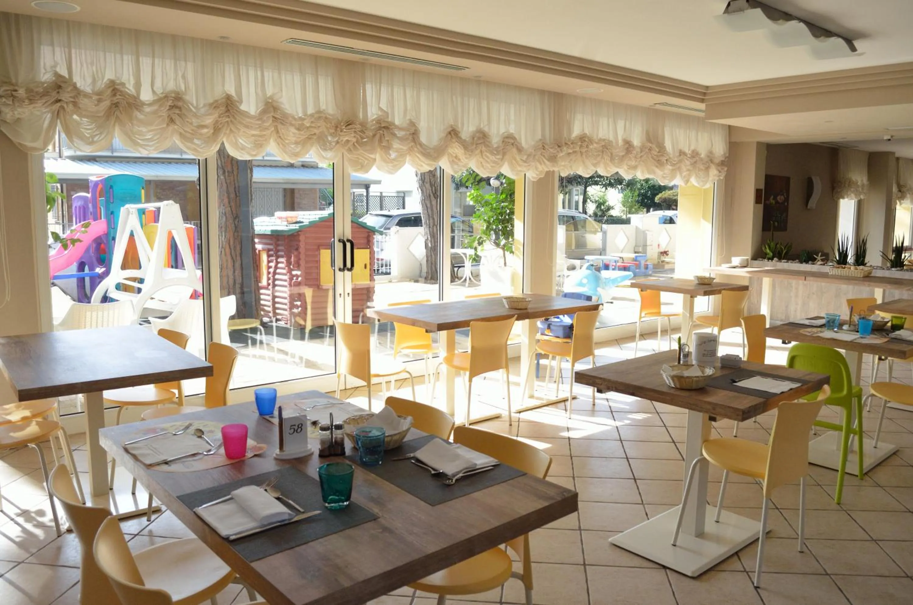 Restaurant/places to eat in Pinetina Mare Baby Family Hotel