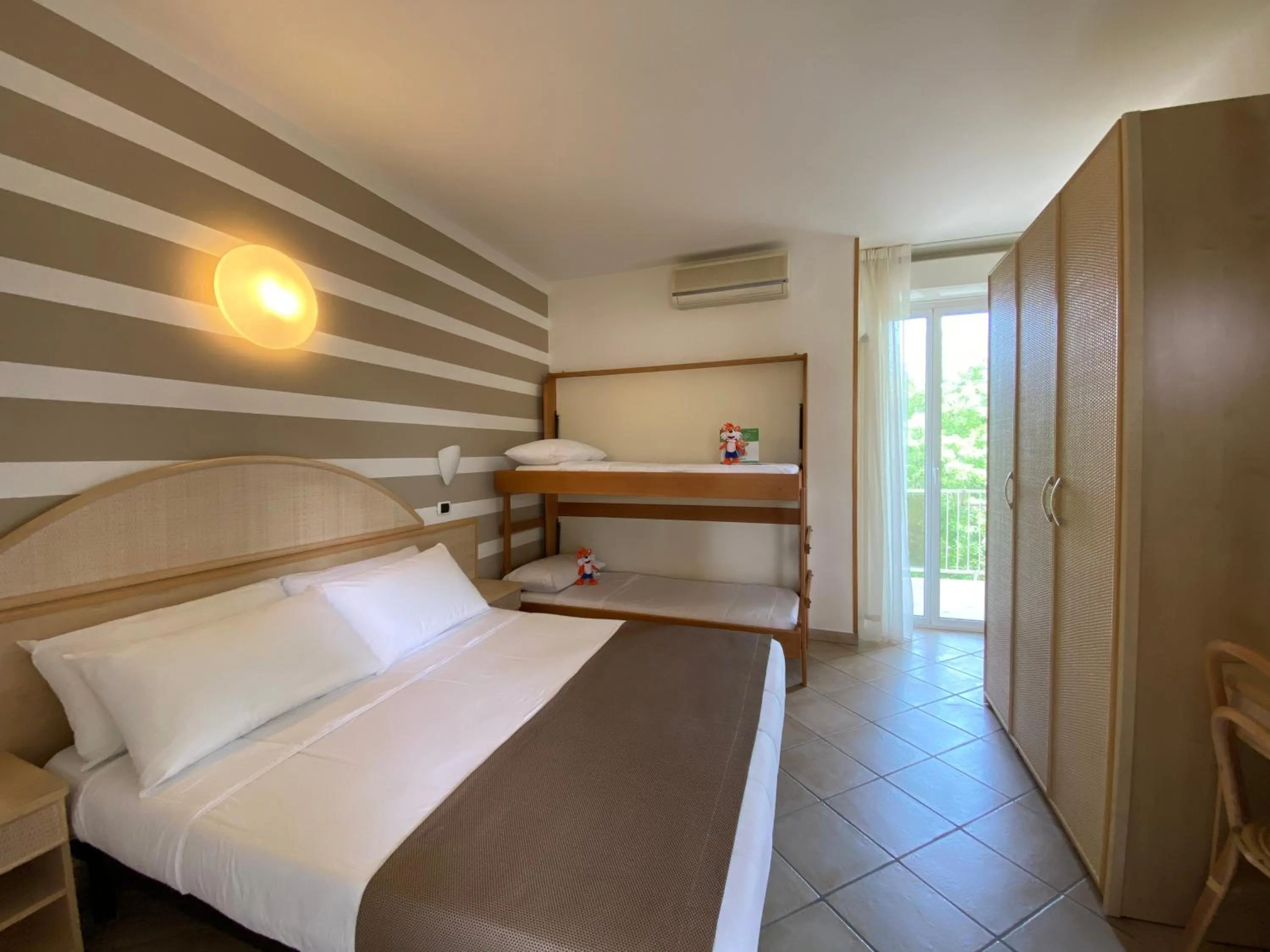 Bedroom, Bed in Pinetina Mare Baby Family Hotel