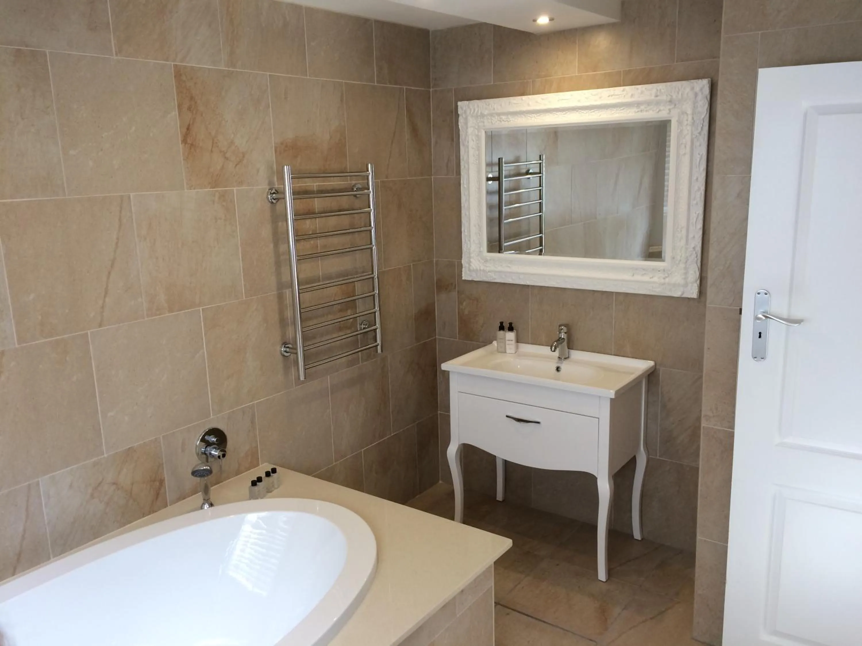 Bathroom in Lavandula Manor Self-Catering
