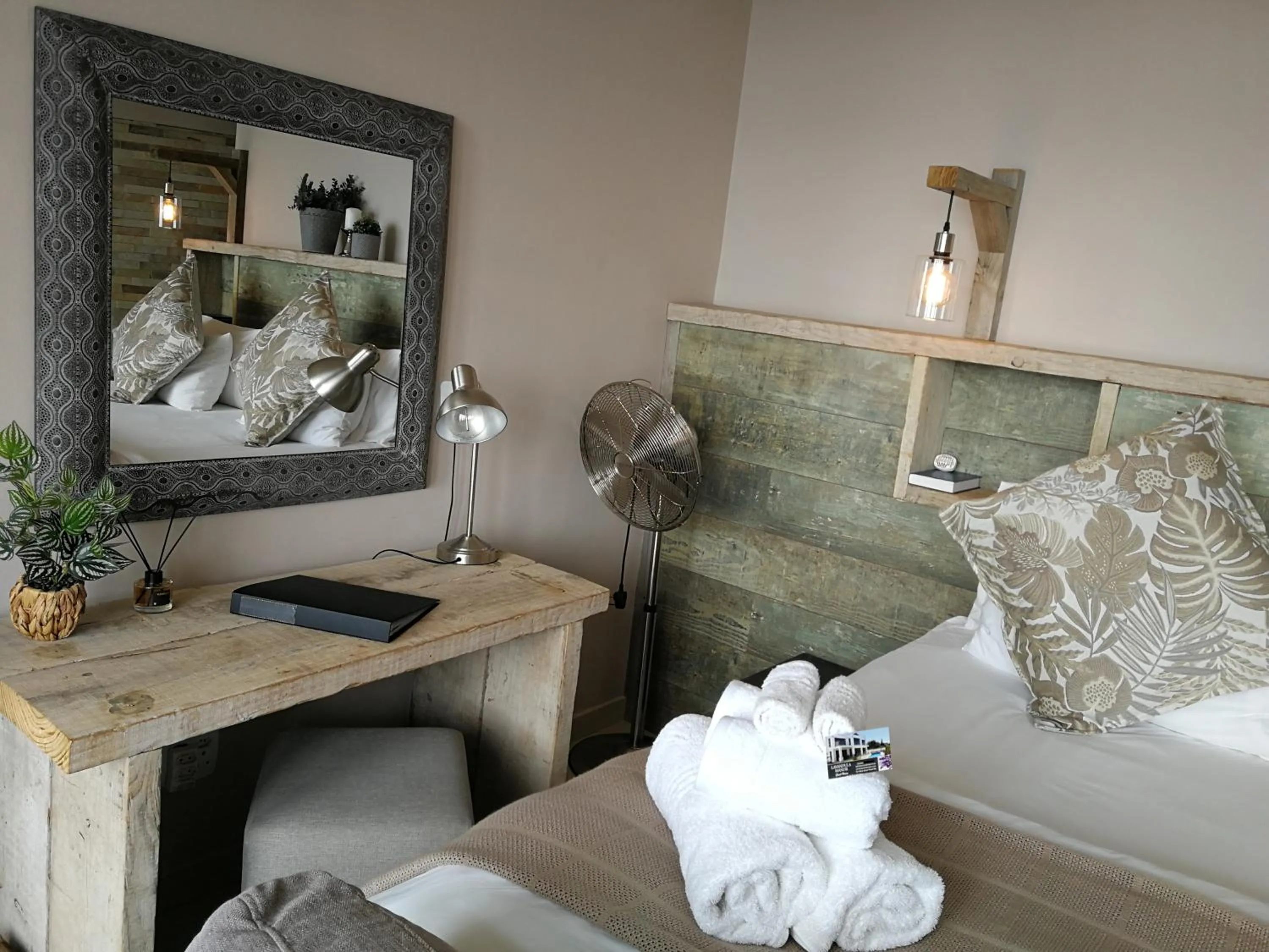 Bedroom, Bed in Lavandula Manor Self-Catering