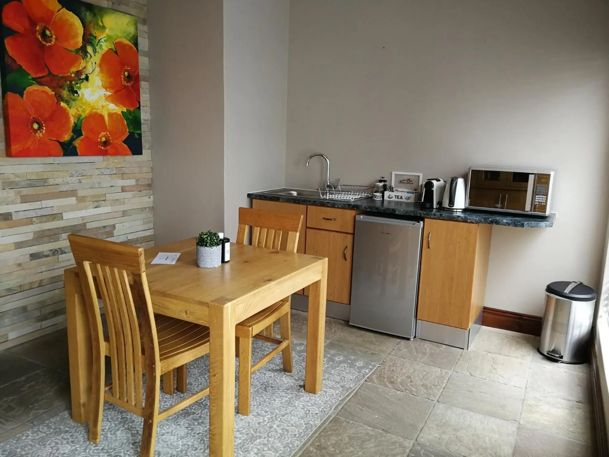 Coffee/tea facilities in Lavandula Manor Self-Catering