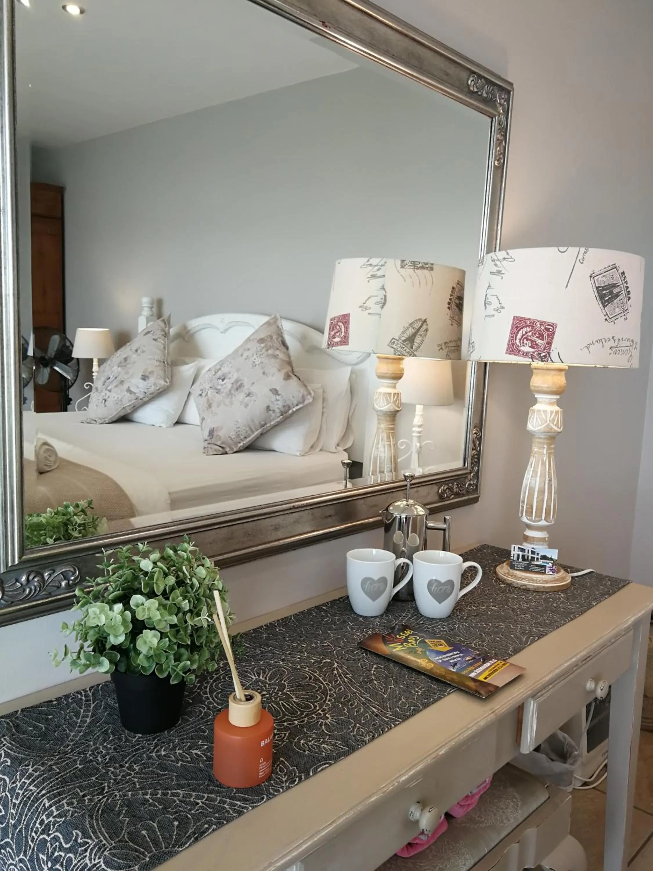 Decorative detail, Bed in Lavandula Manor Self-Catering