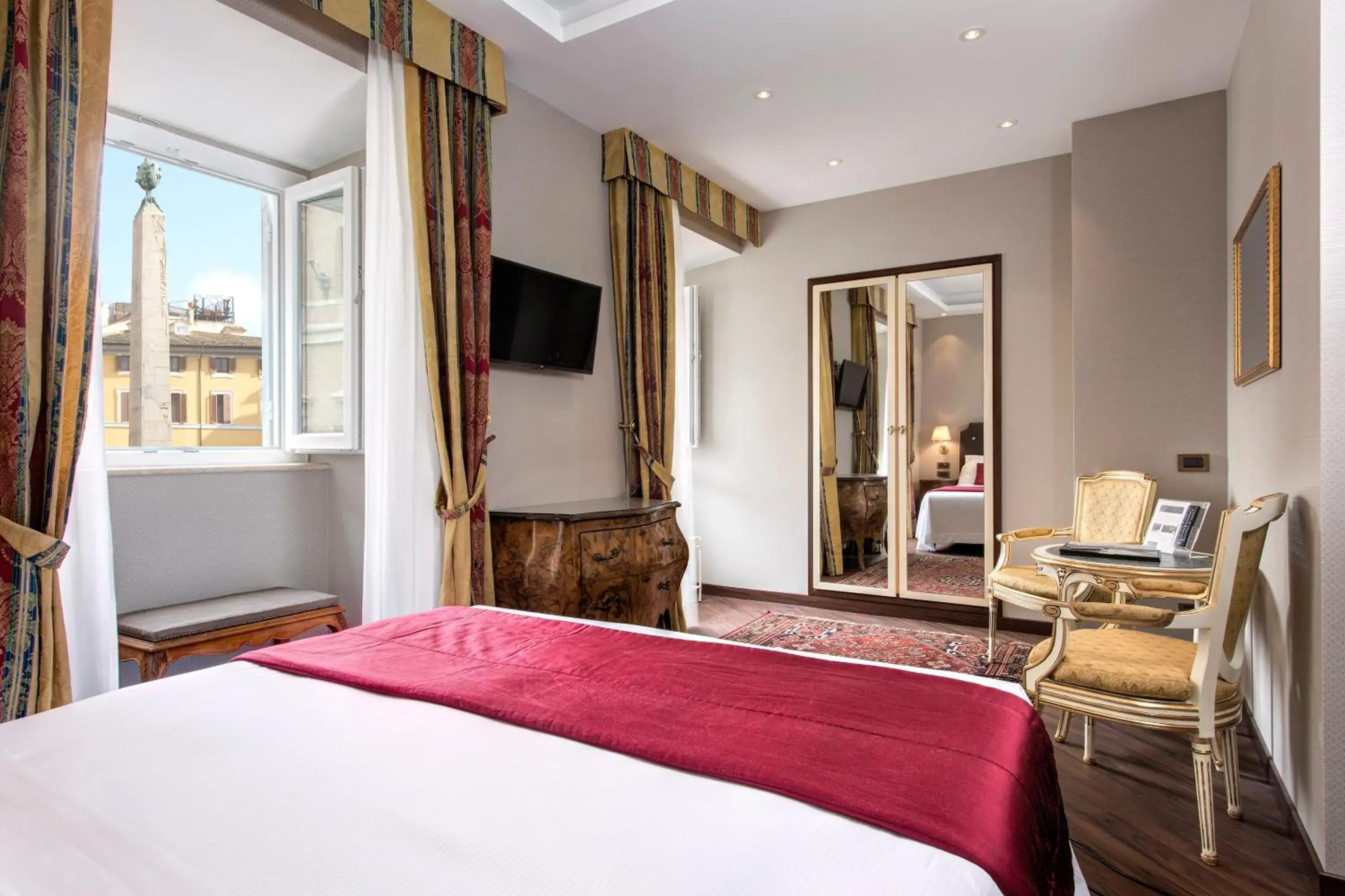 Deluxe Double Room in Hotel Nazionale Deluxe Double Room in Hotel Nazionale