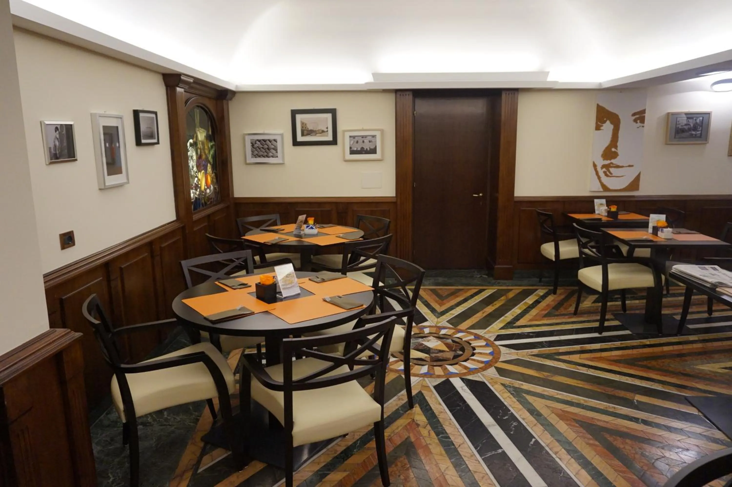 Restaurant/places to eat in Hotel Nazionale