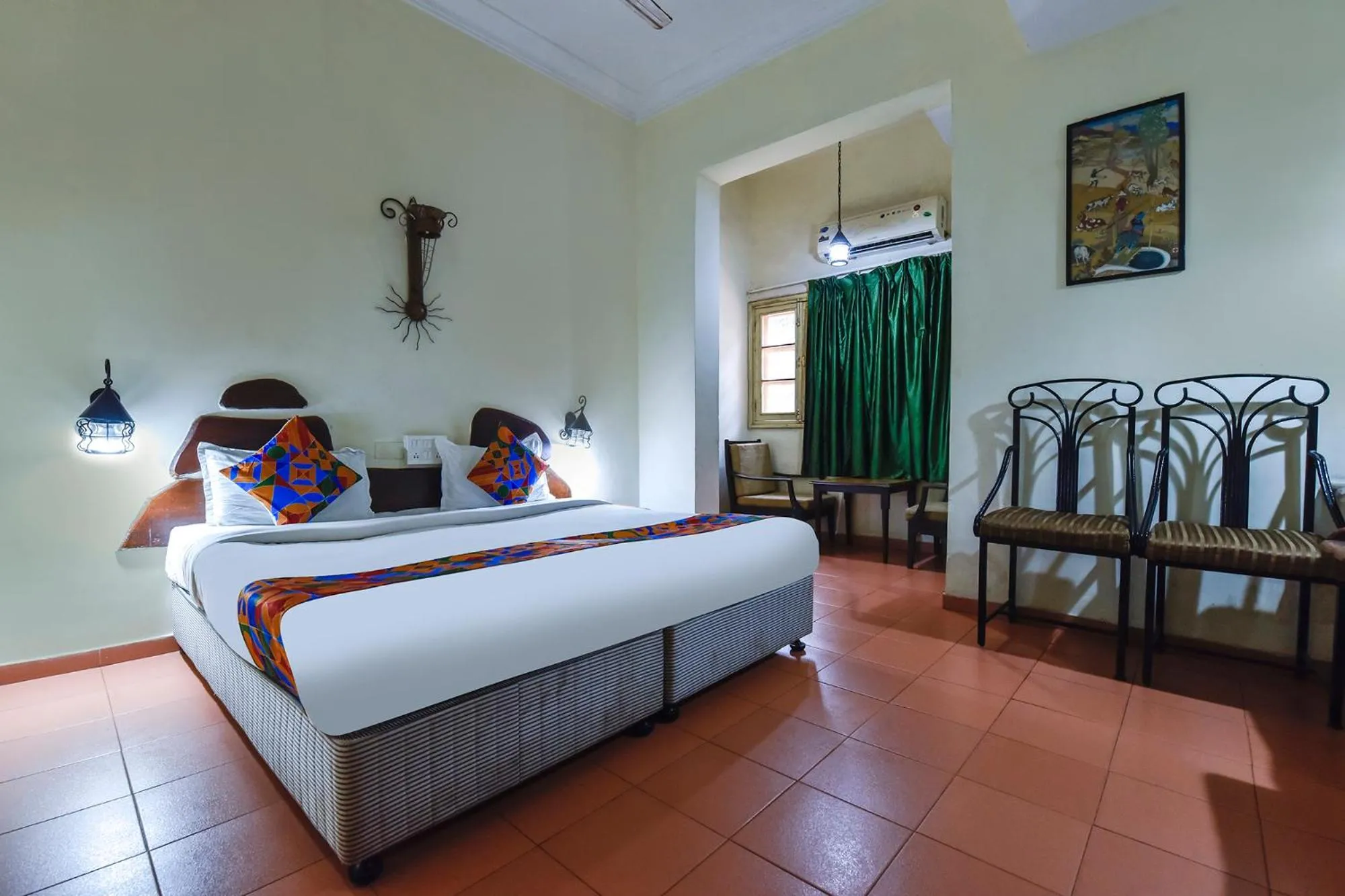 FabHotel Maharaja - Nr Vasco Da Gama Railway Station
