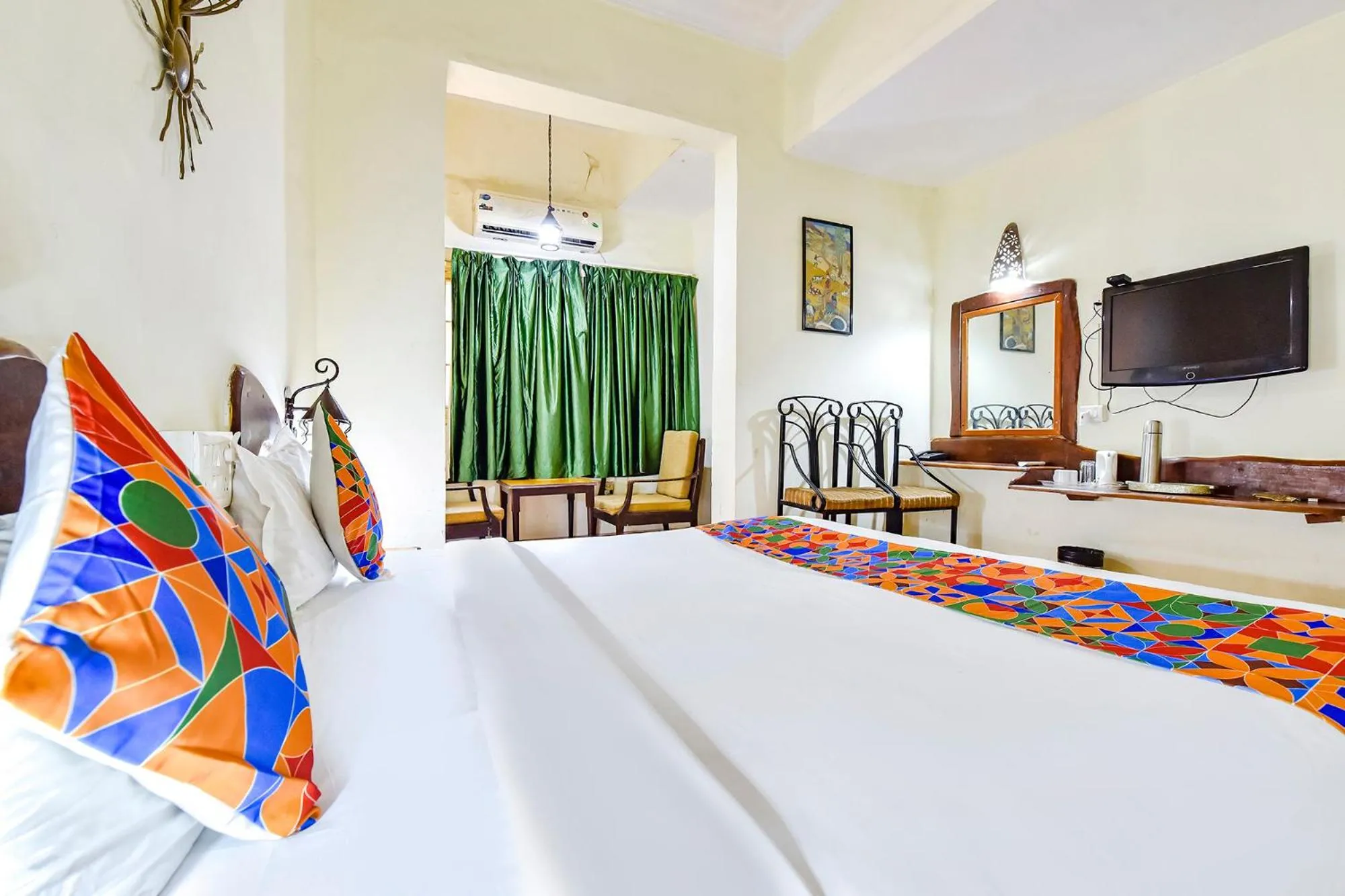 FabHotel Maharaja - Nr Vasco Da Gama Railway Station