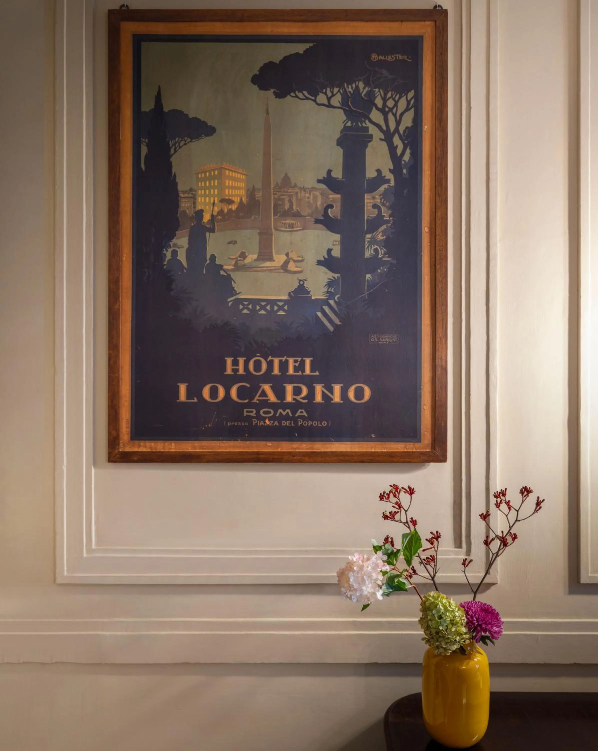 Decorative detail in Hotel Locarno