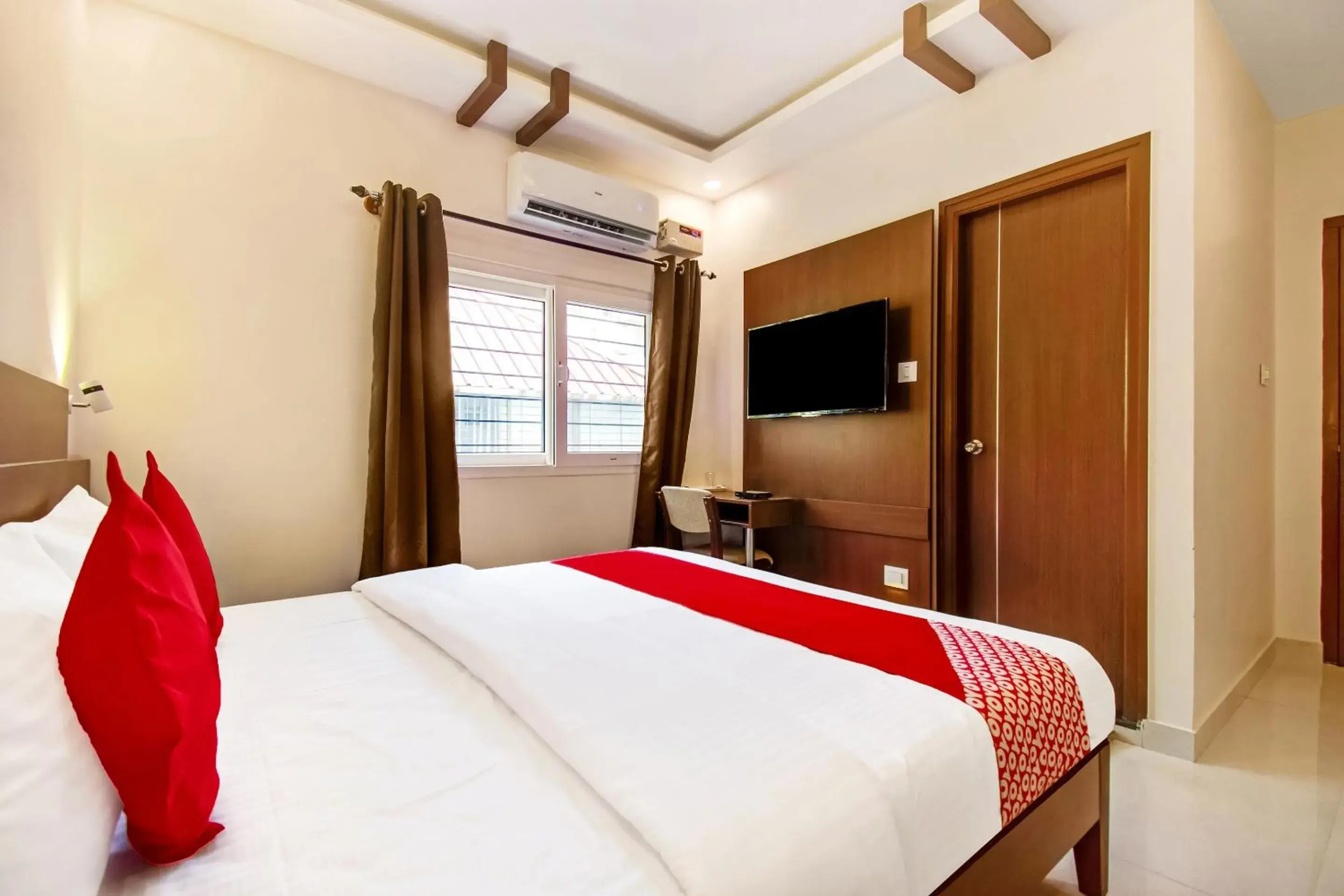 Bedroom, Bed in Super Hotel O Resida Elite Service Apartments Near Manipal hospital Bedroom, Bed in Super Hotel O Resida Elite Service Apartments Near Manipal hospital