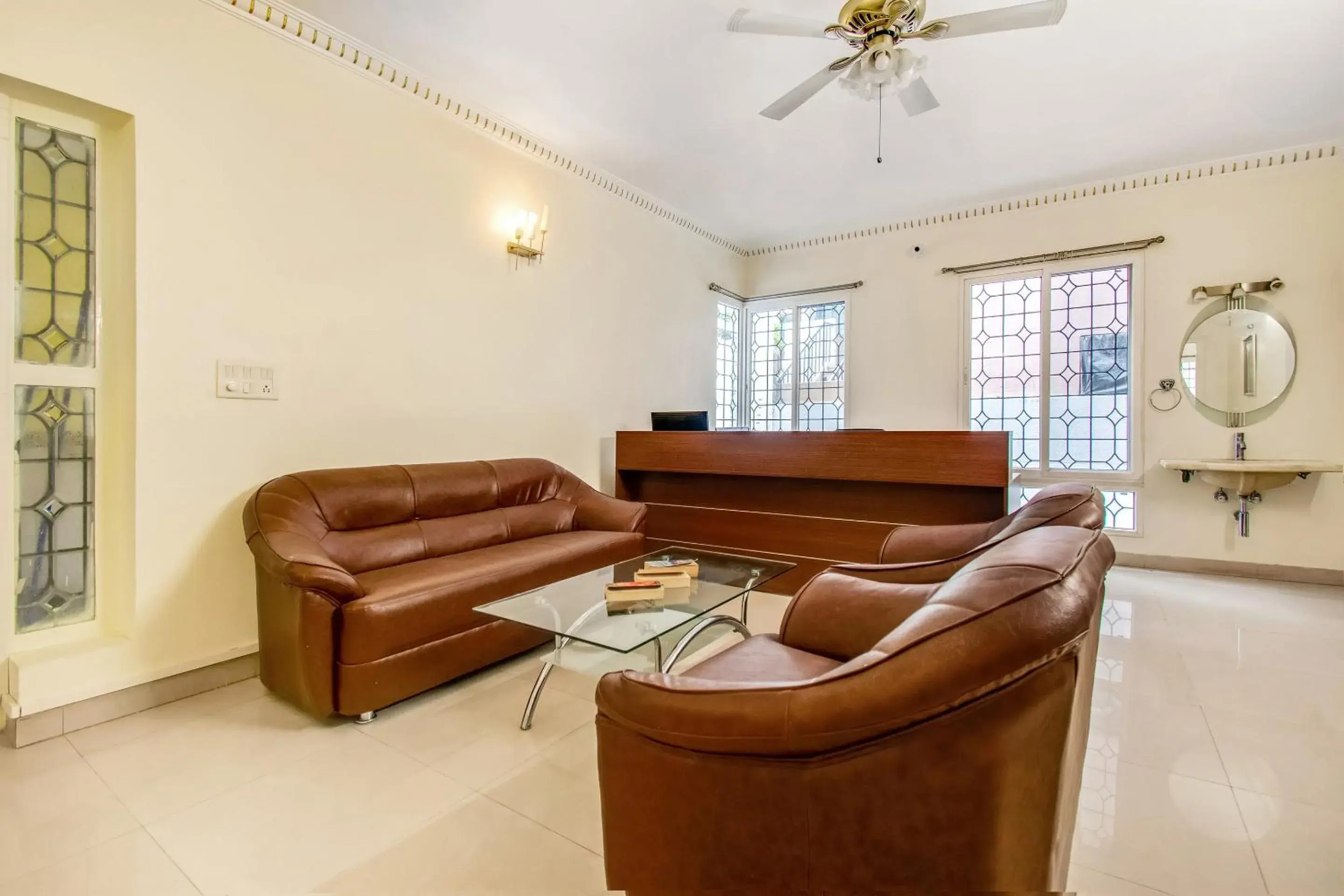 Lobby or reception in Super Hotel O Resida Elite Service Apartments Near Manipal hospital Lobby or reception in Super Hotel O Resida Elite Service Apartments Near Manipal hospital