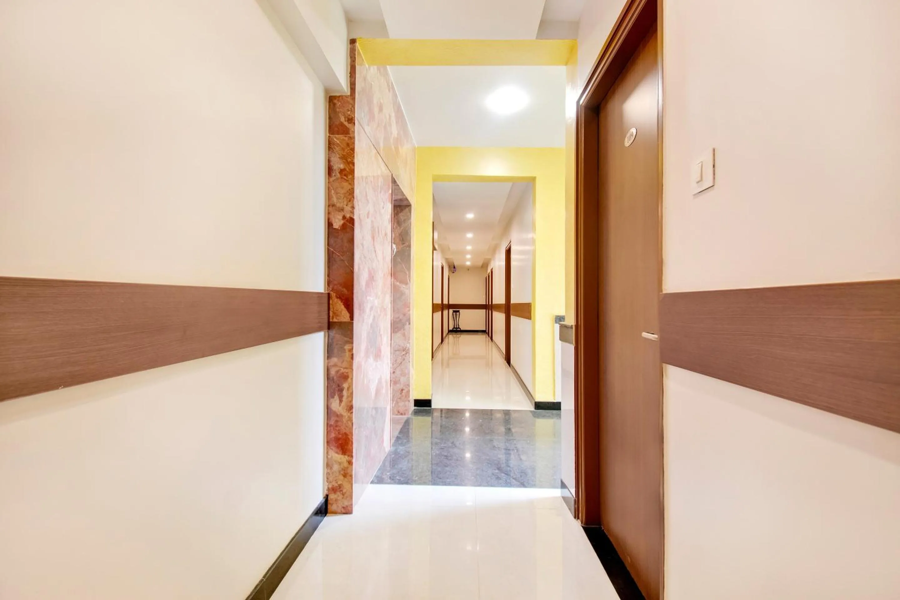 Lobby or reception in Super Hotel O Resida Elite Service Apartments Near Manipal hospital