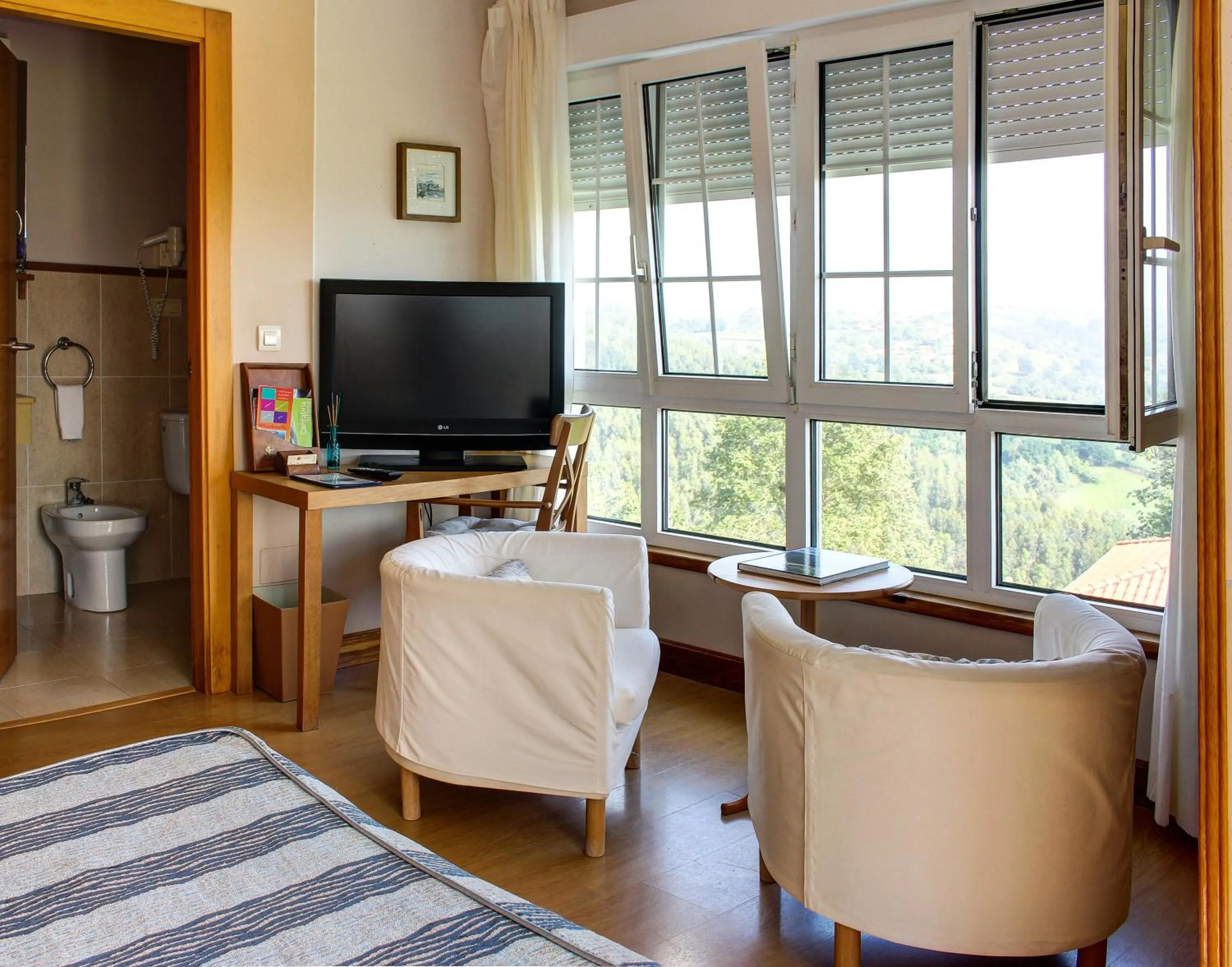 Bedroom, Bed in Hotel Mirador del Sella
