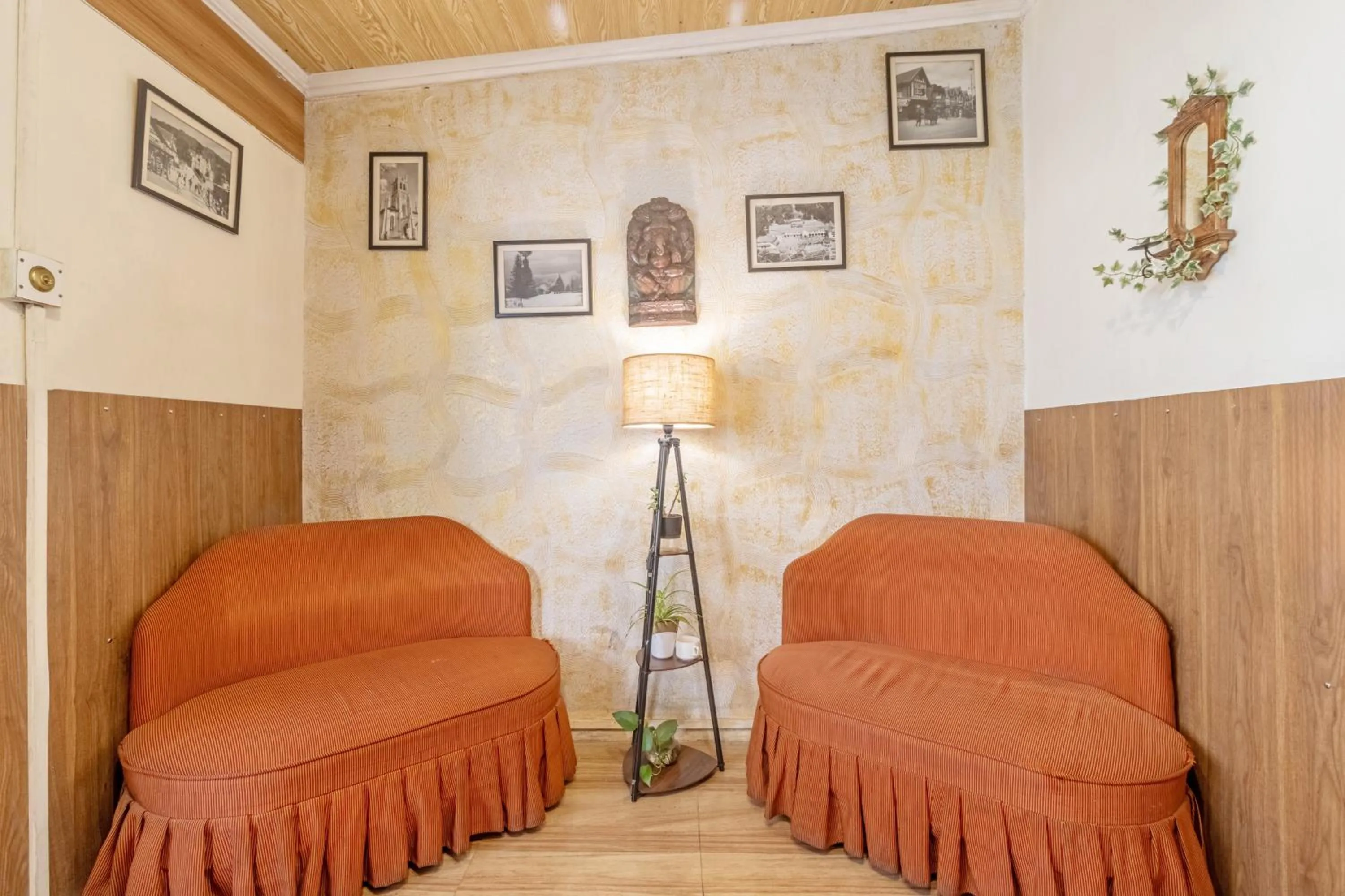 Seating area in Treebo The Alpine Heritage Residency