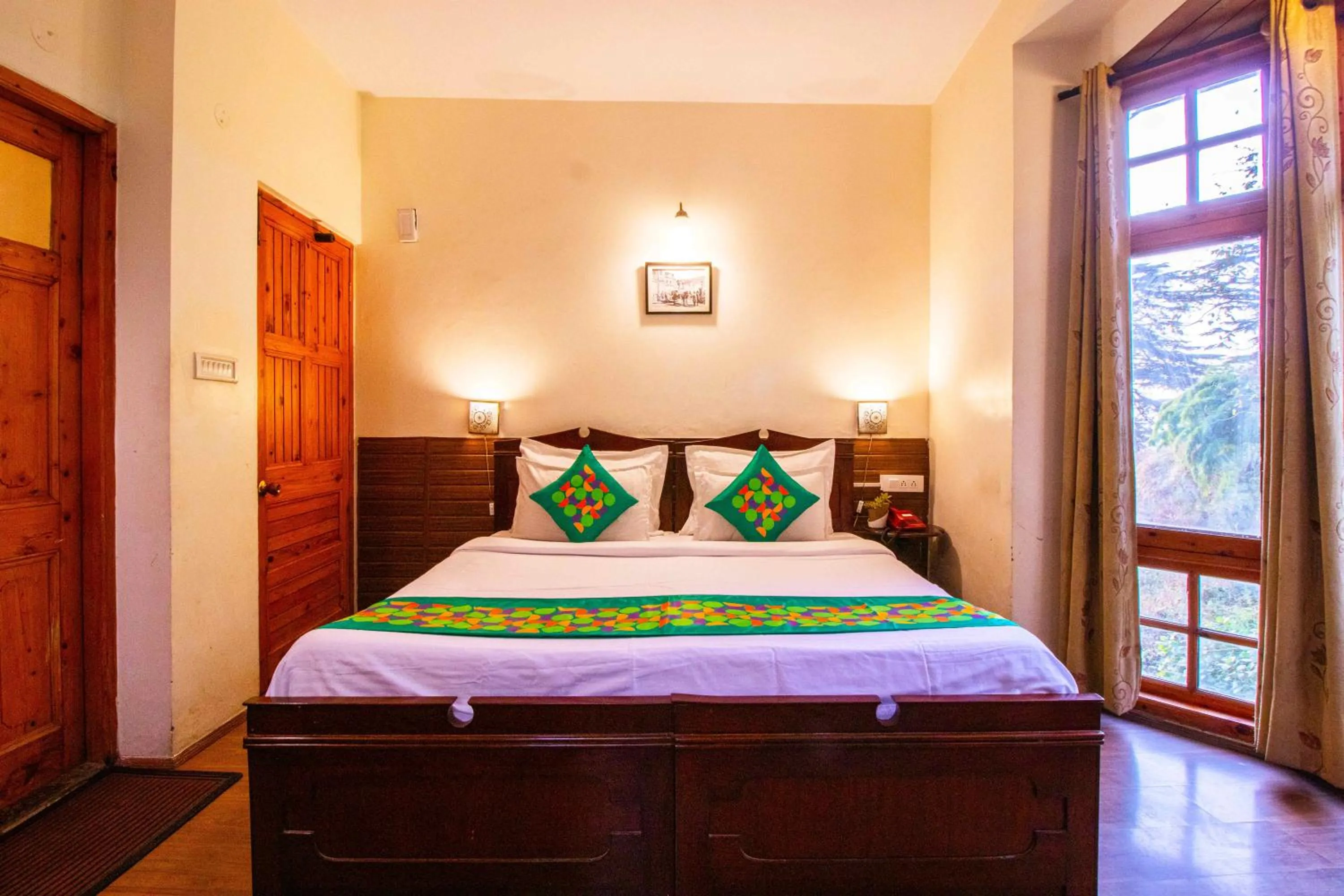 Bedroom, Bed in Treebo The Alpine Heritage Residency