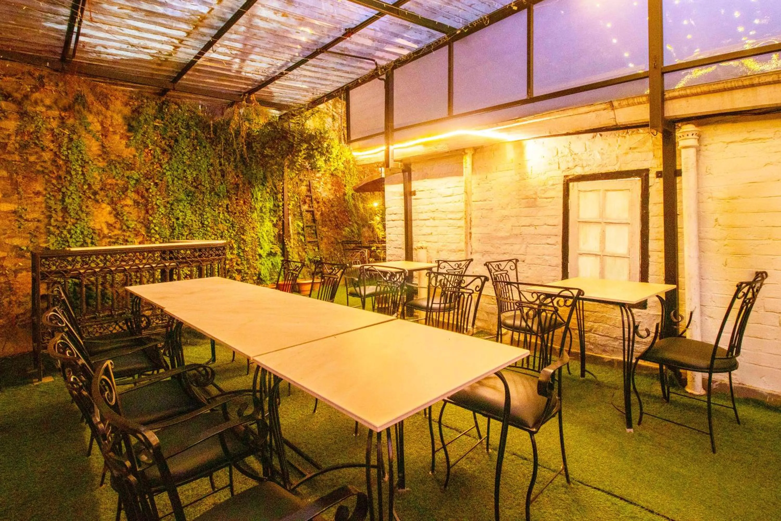 Dining area in Treebo The Alpine Heritage Residency