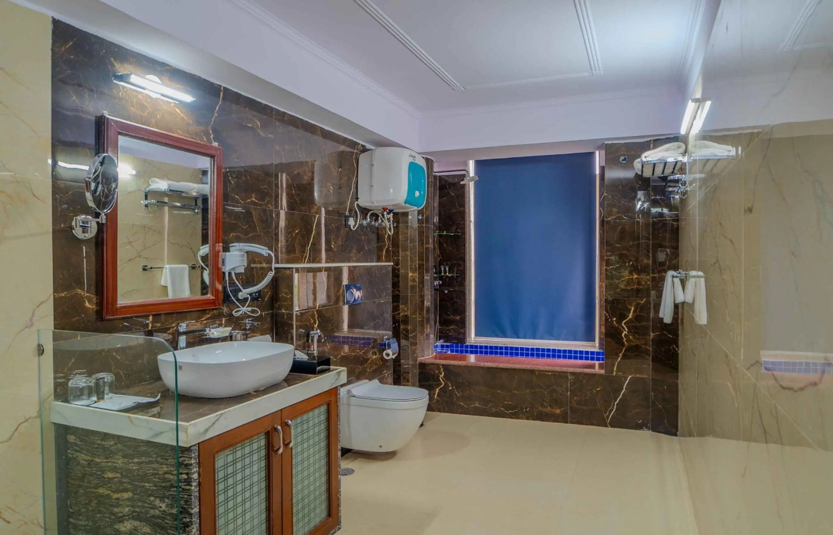 Shower in The Kurki Heritage