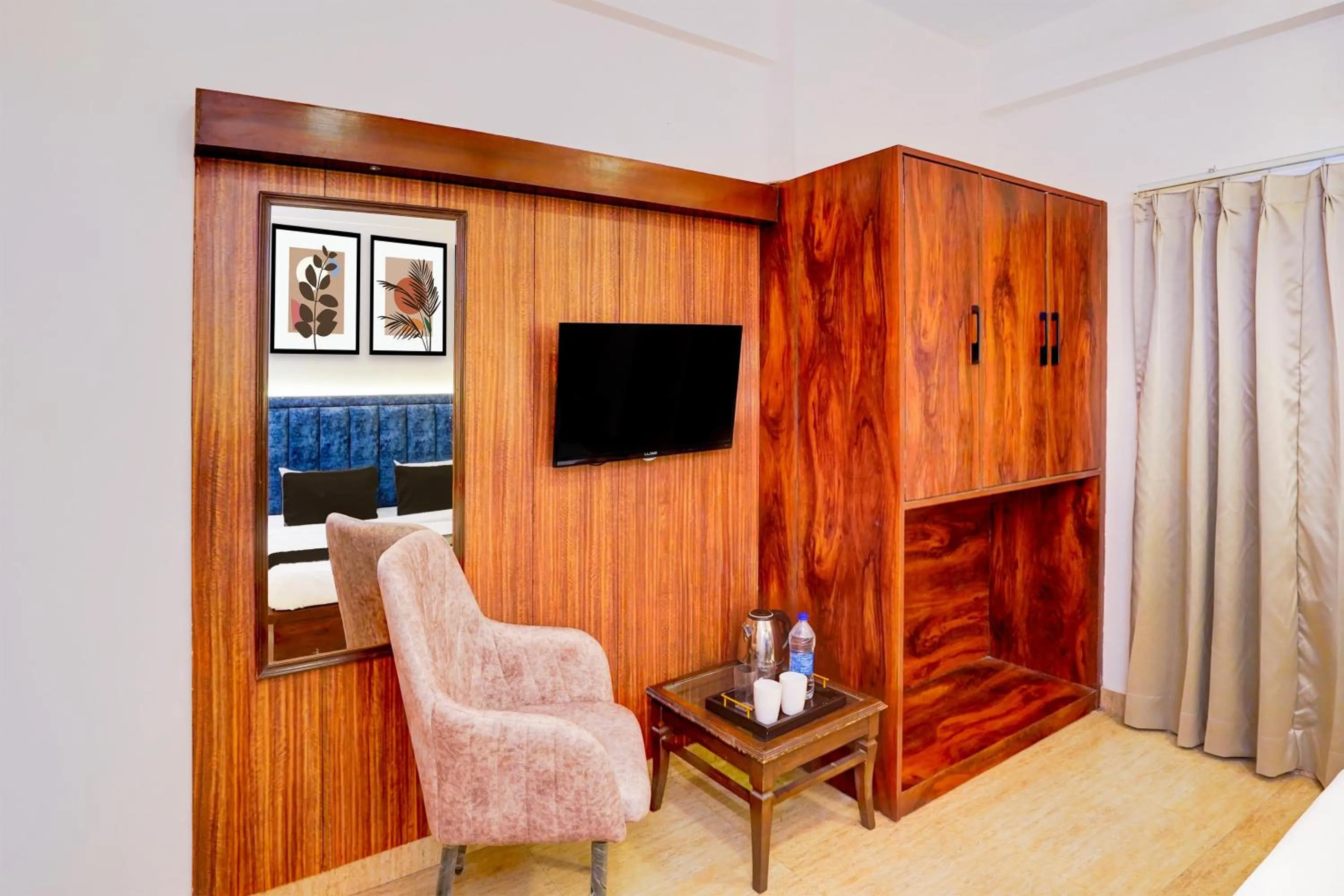 Bedroom in Super Townhouse Prince Chowk Near Railway Station