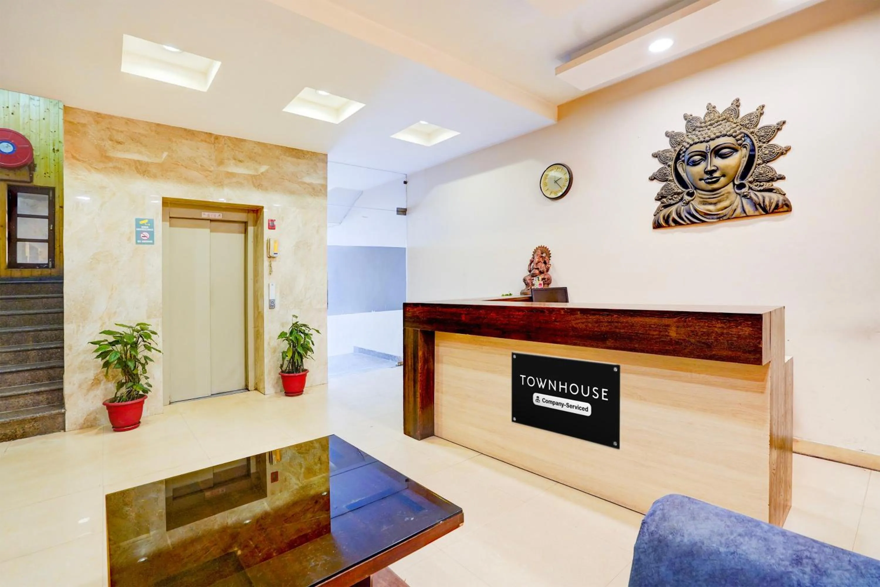 Lobby or reception in Super Townhouse Prince Chowk Near Railway Station