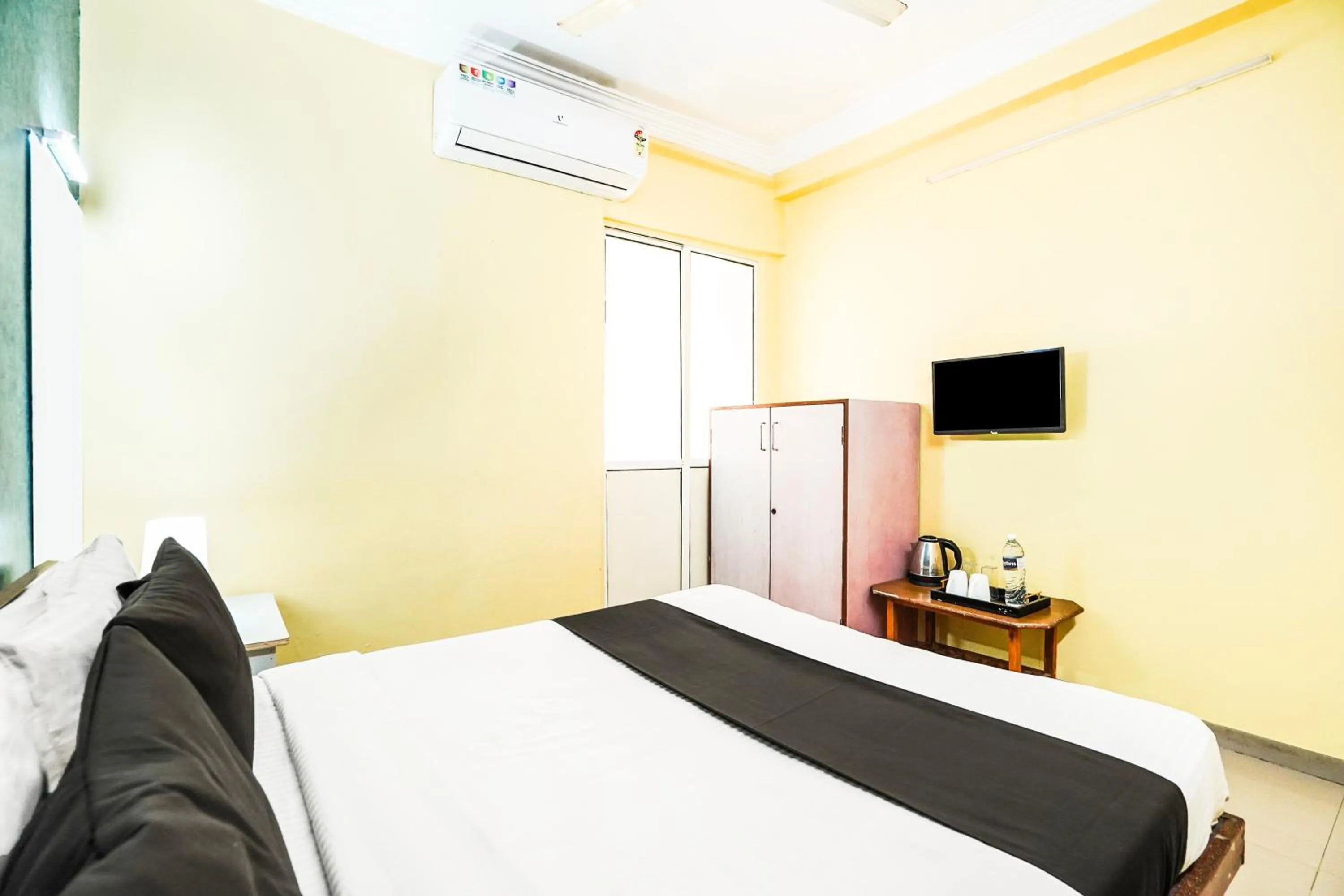 Bedroom, Bed in Hotel O Vibrant Residency