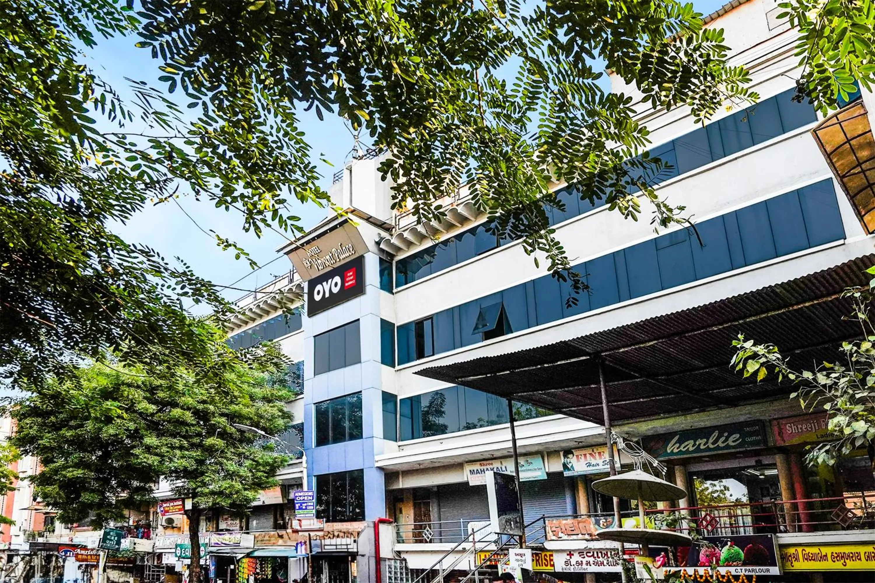 Facade/entrance in Hotel O Vibrant Residency