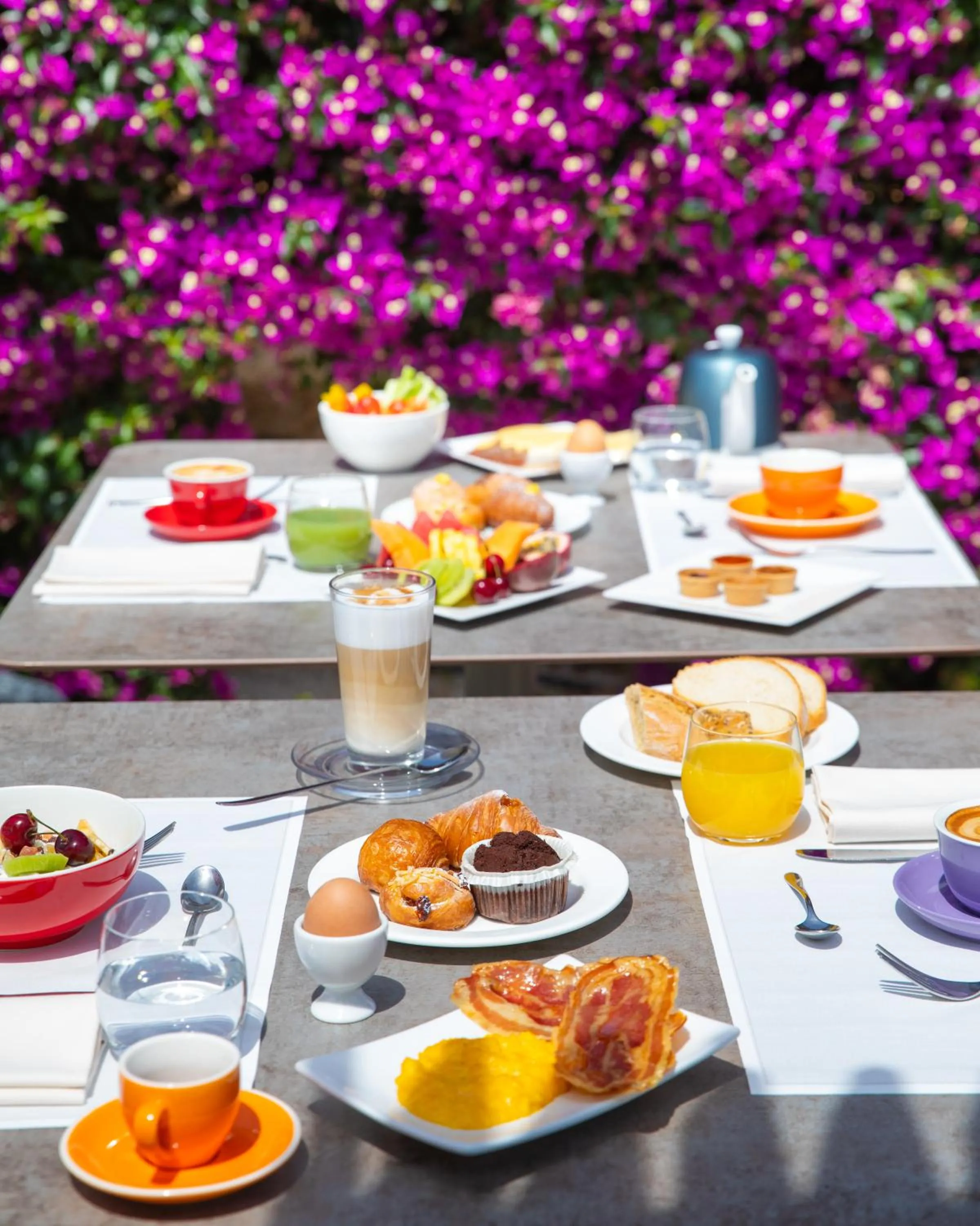 Breakfast in Cormoran Hotel & Residence