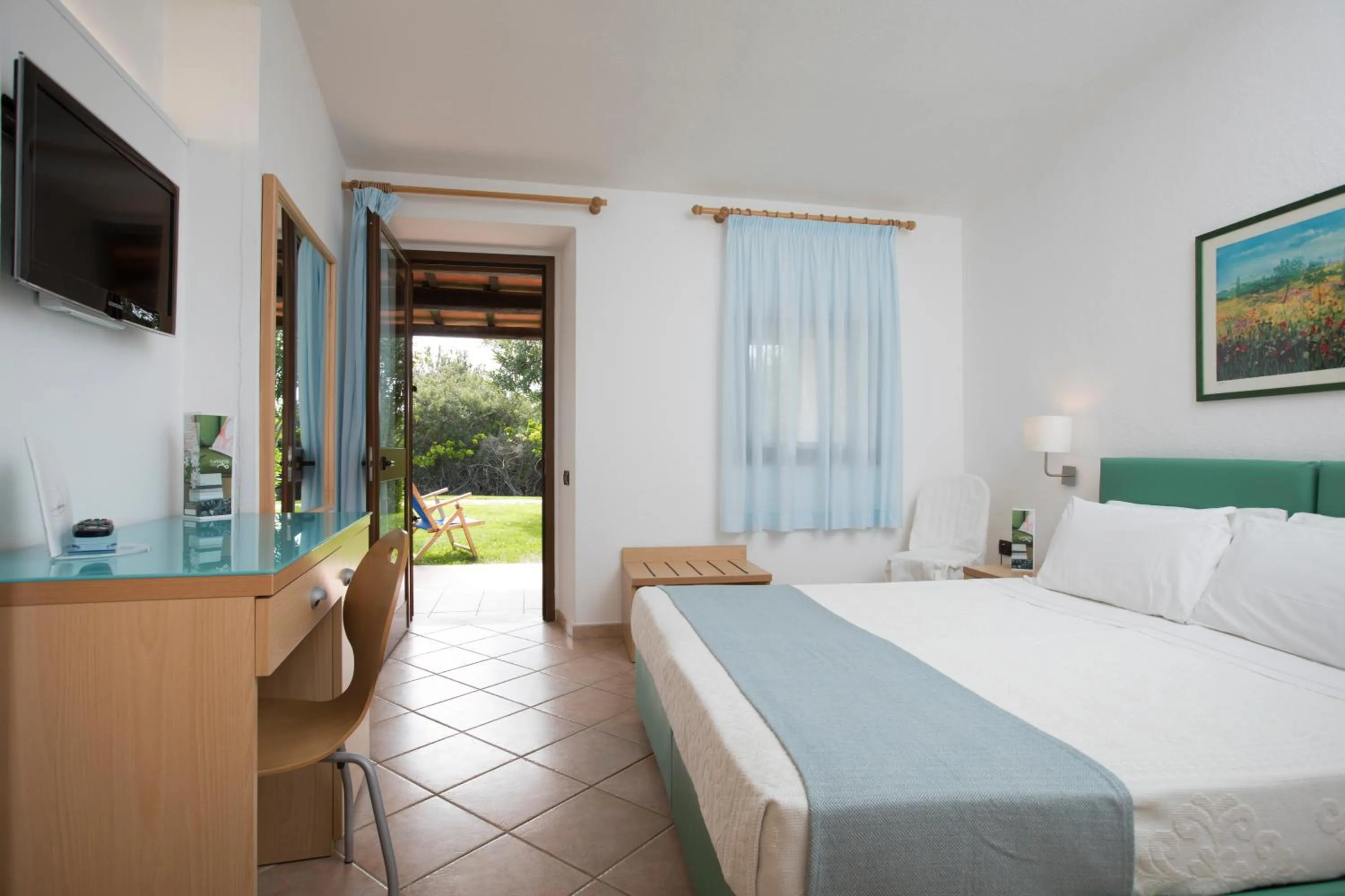 Classic Double or Twin Room with Garden View in Cormoran Hotel & Residence