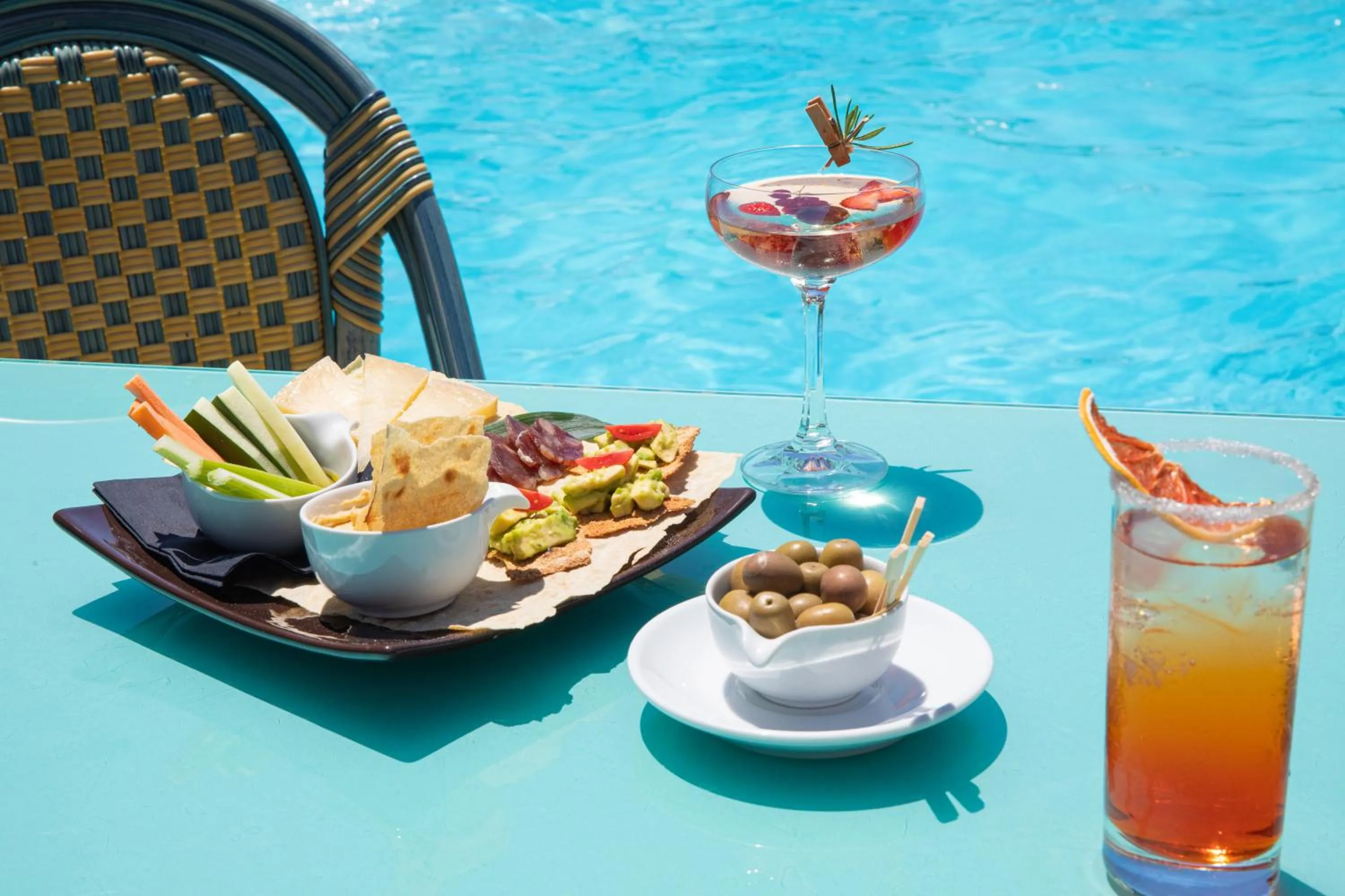 Day in Cormoran Hotel & Residence