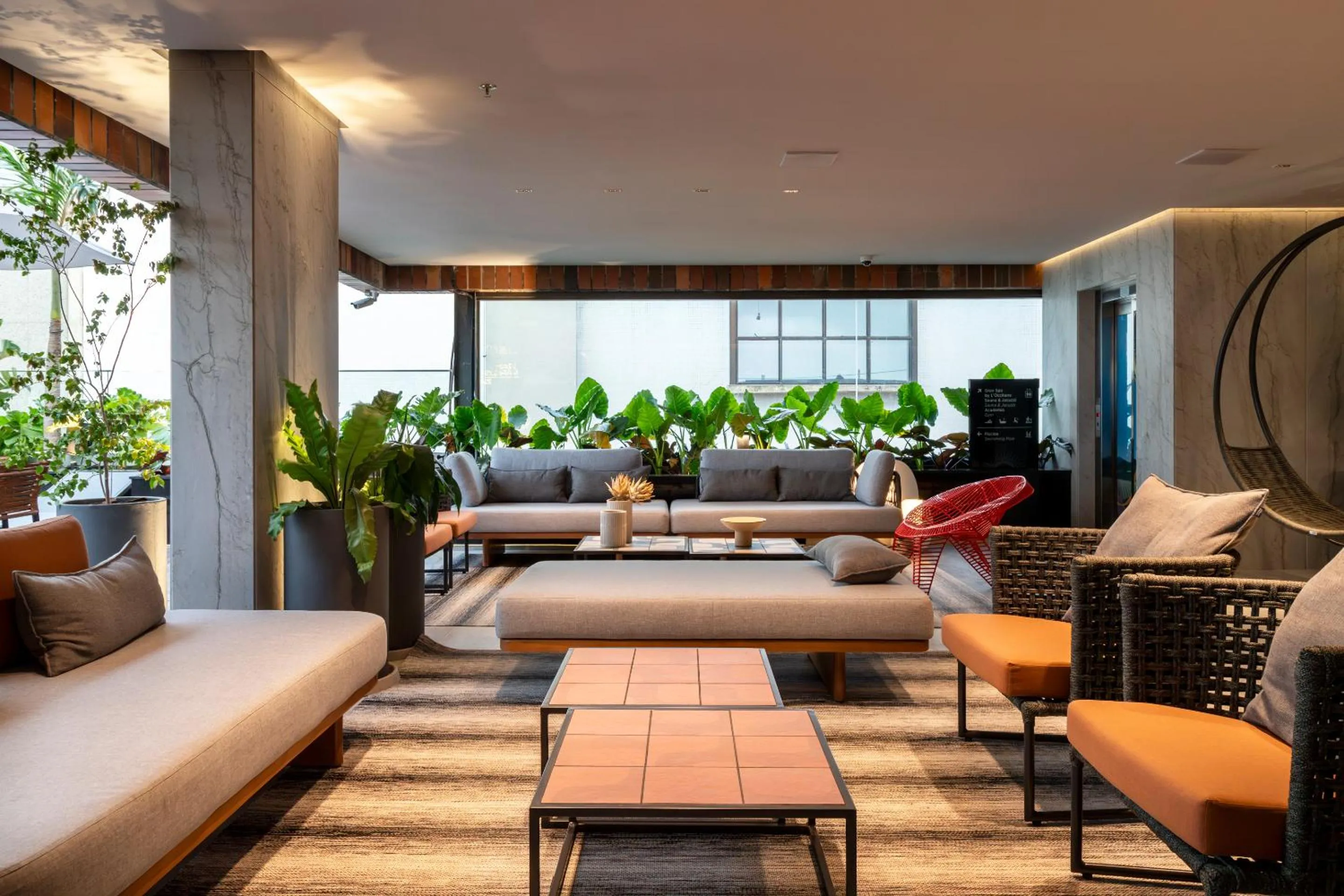 Seating area in Hotel Gran Marquise