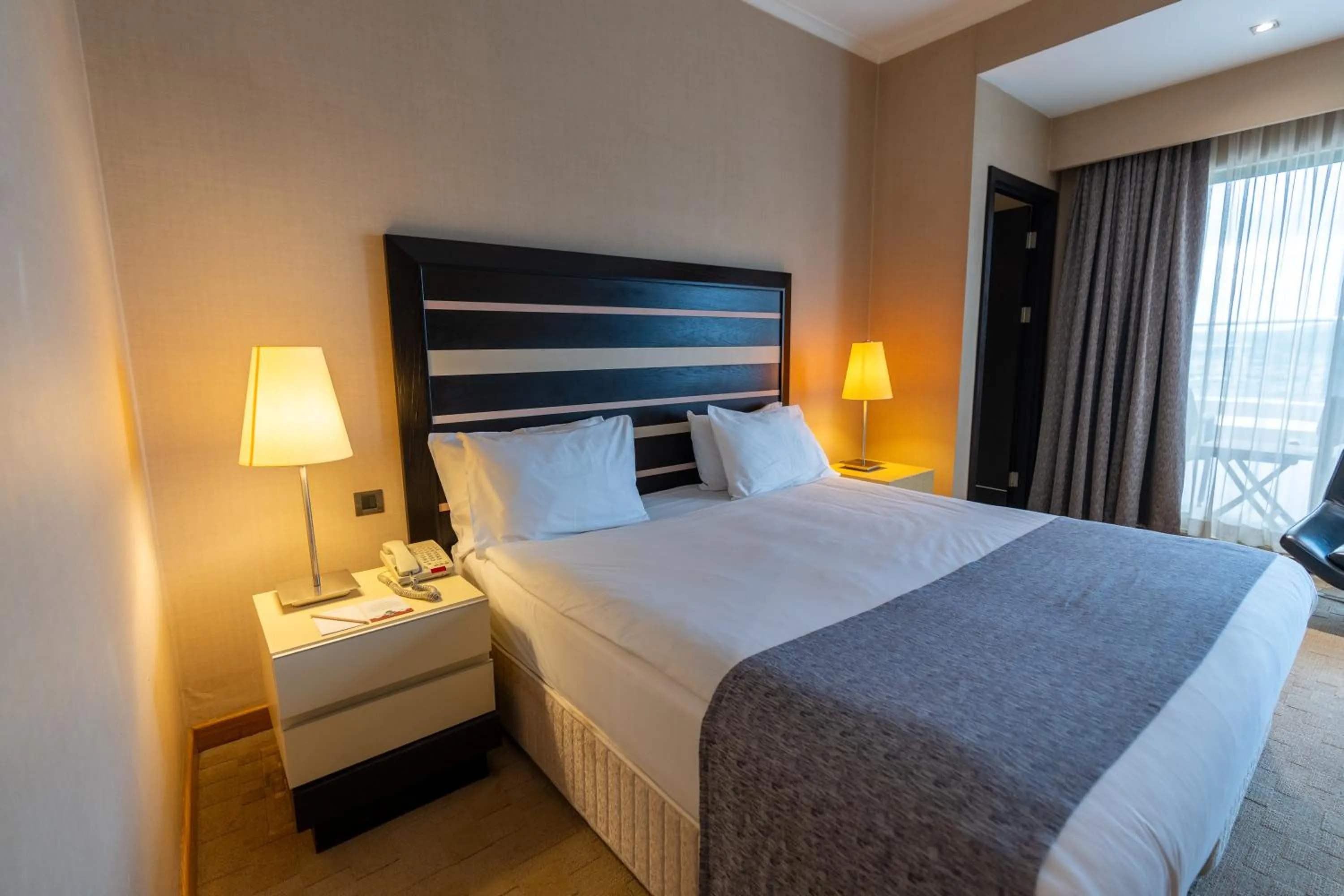 Bed in Sundance Hotel Istanbul