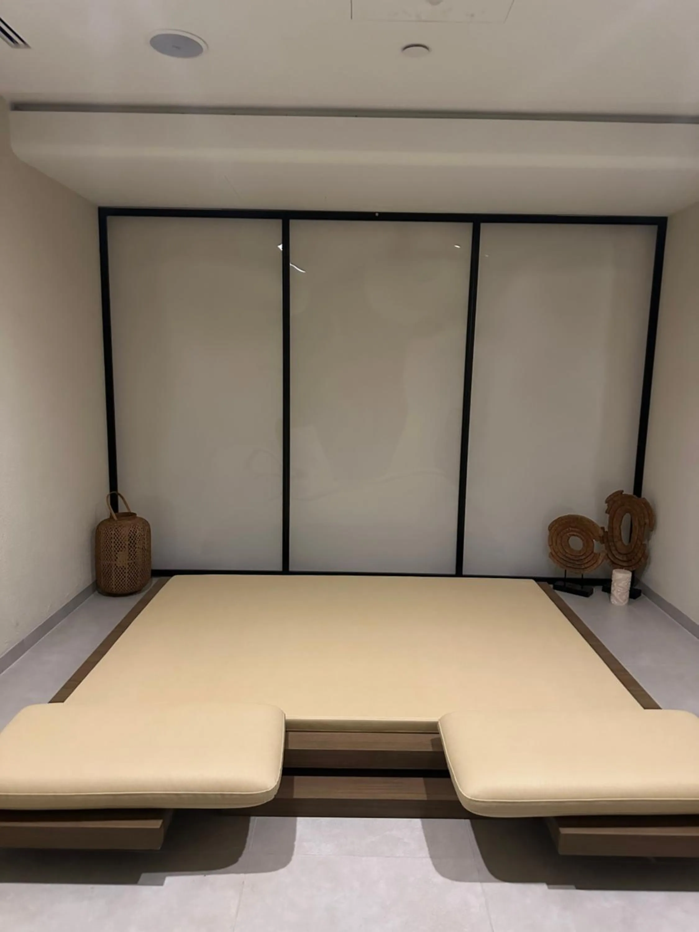 Massage, Bed in Sundance Hotel Istanbul