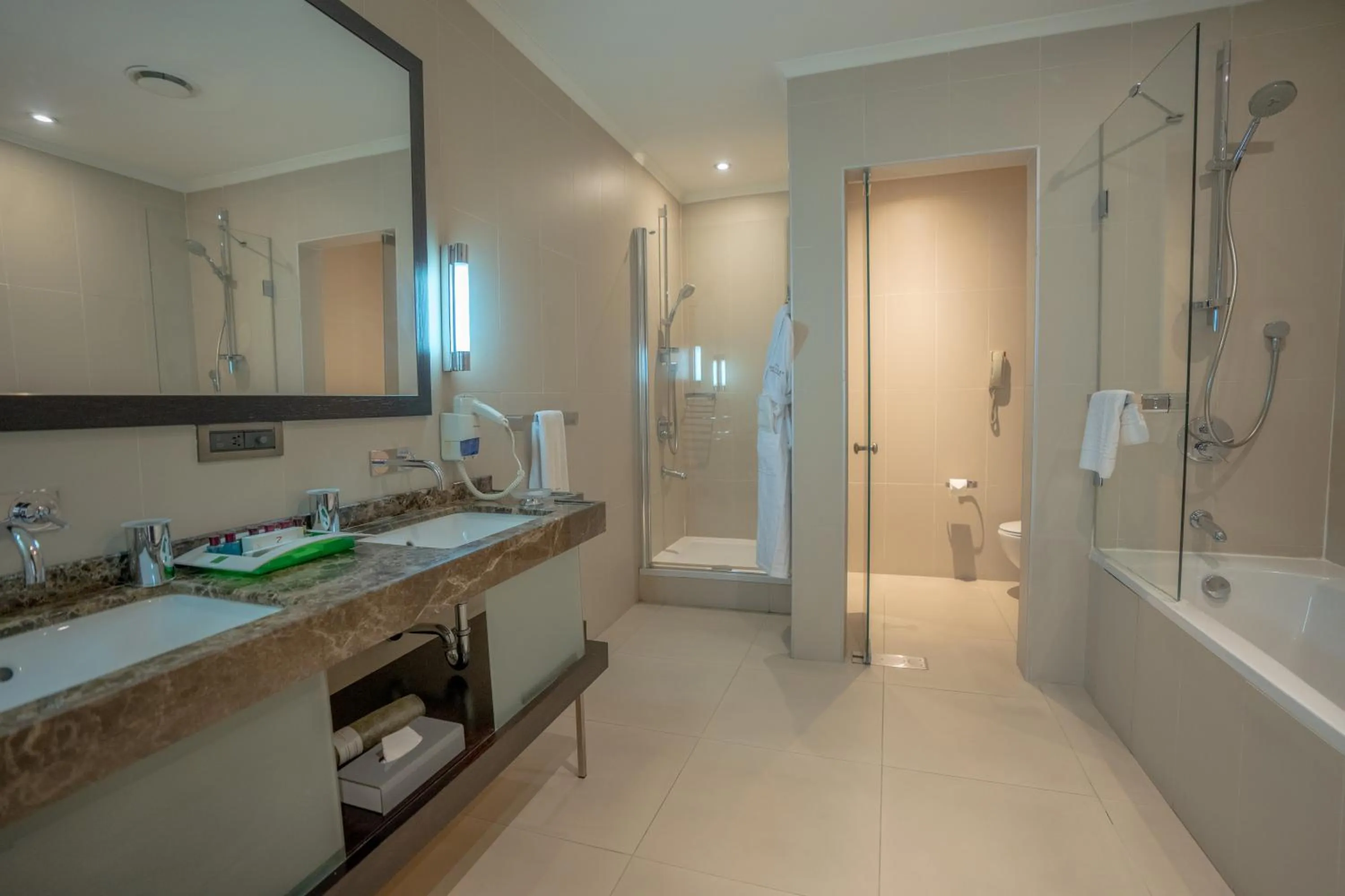 Shower in Sundance Hotel Istanbul