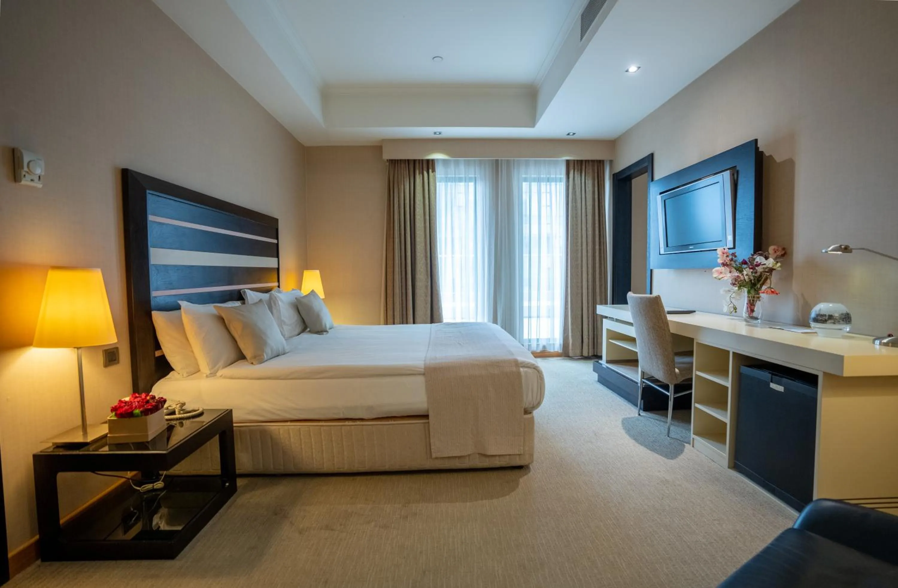 Bed in Sundance Hotel Istanbul