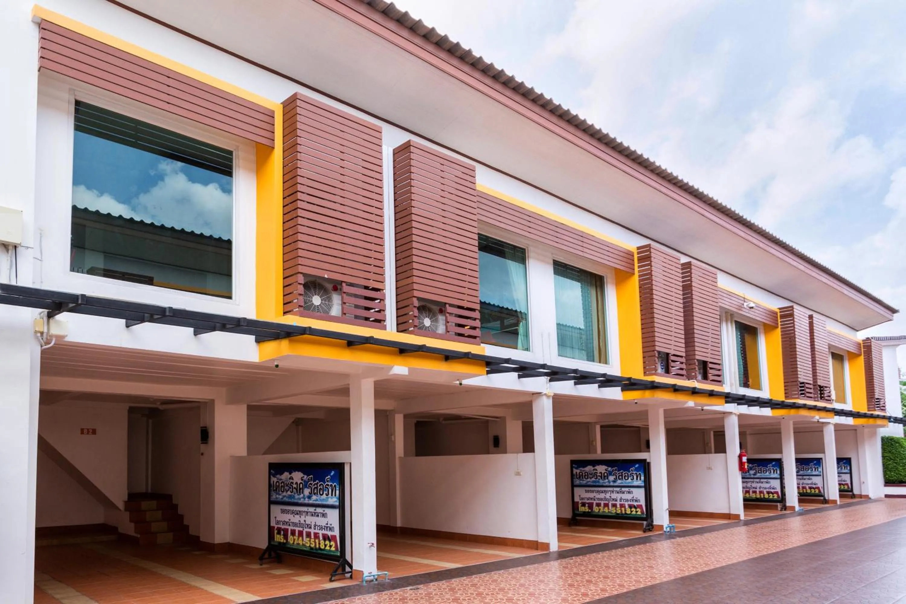 Facade/entrance in The Ring Hotel