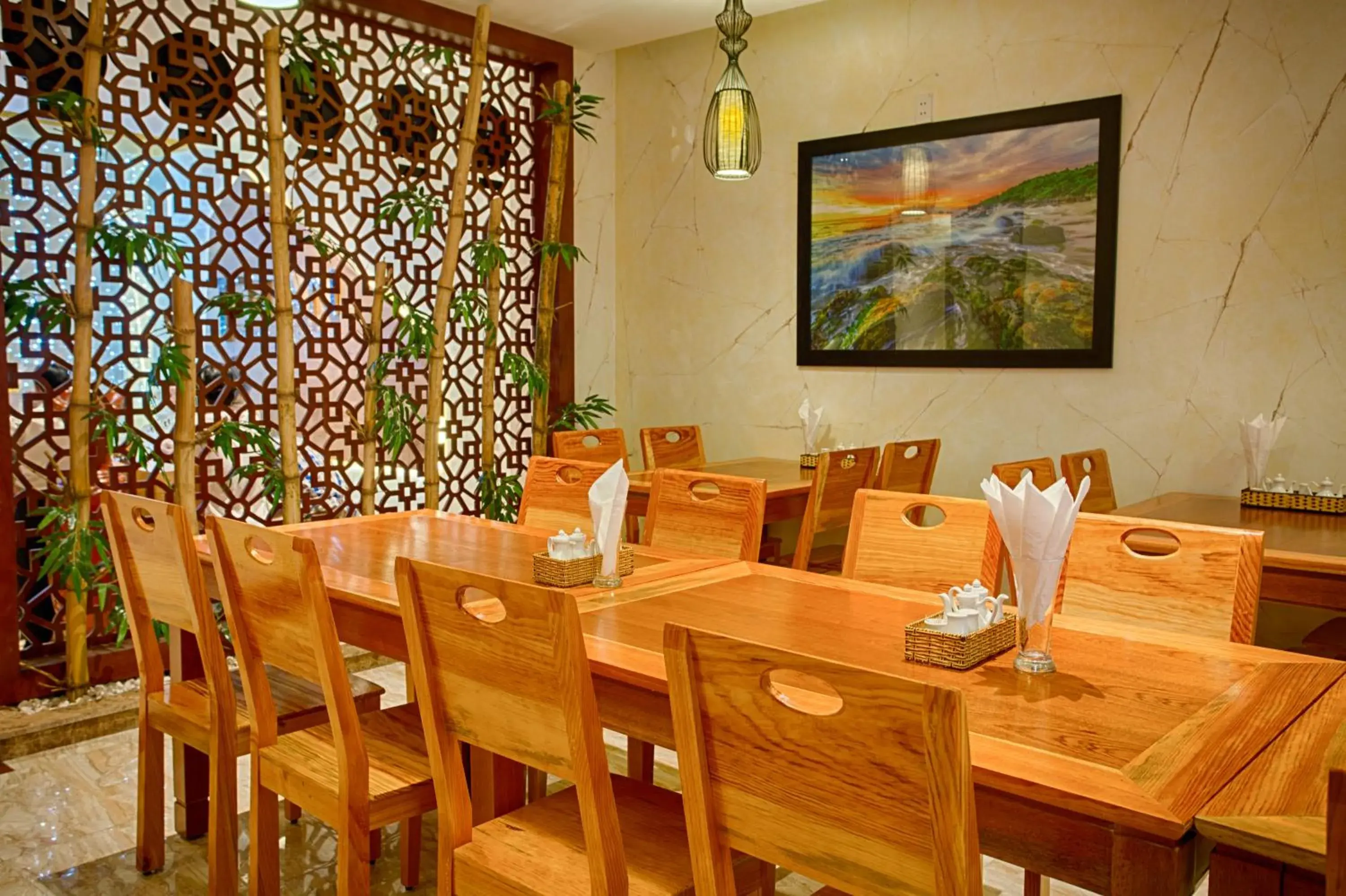 Restaurant/places to eat in Titan Hotel Da Nang Restaurant/places to eat in Titan Hotel Da Nang