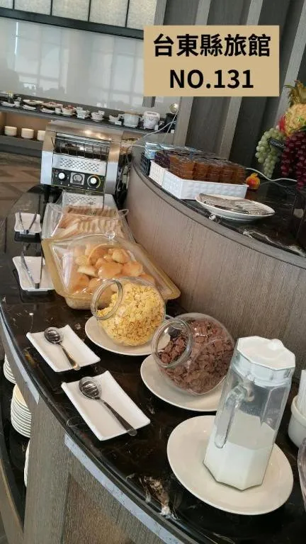 Buffet breakfast in Kaishen Starlight Hotel