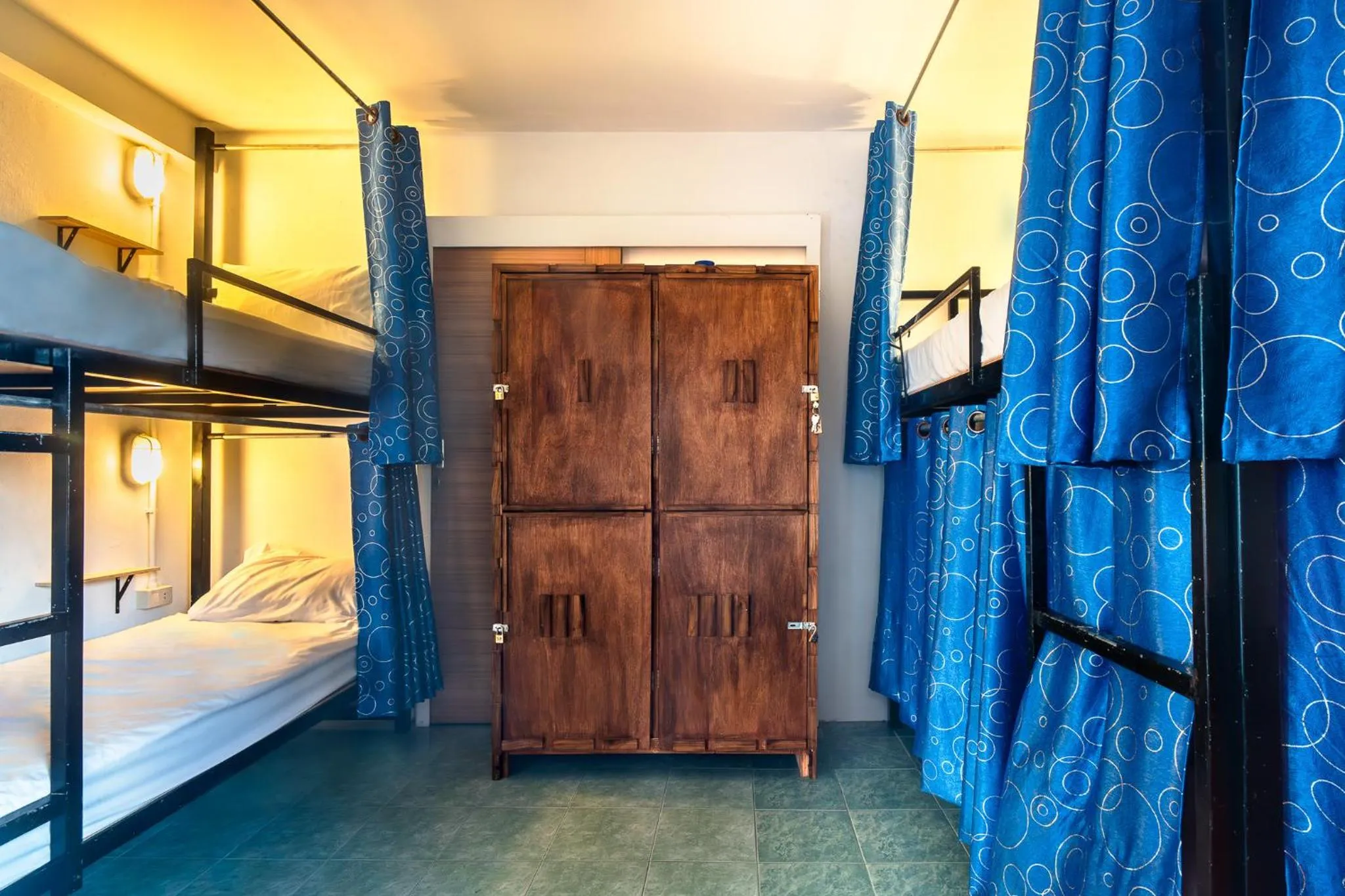 Bed in See Sea Backpackers House