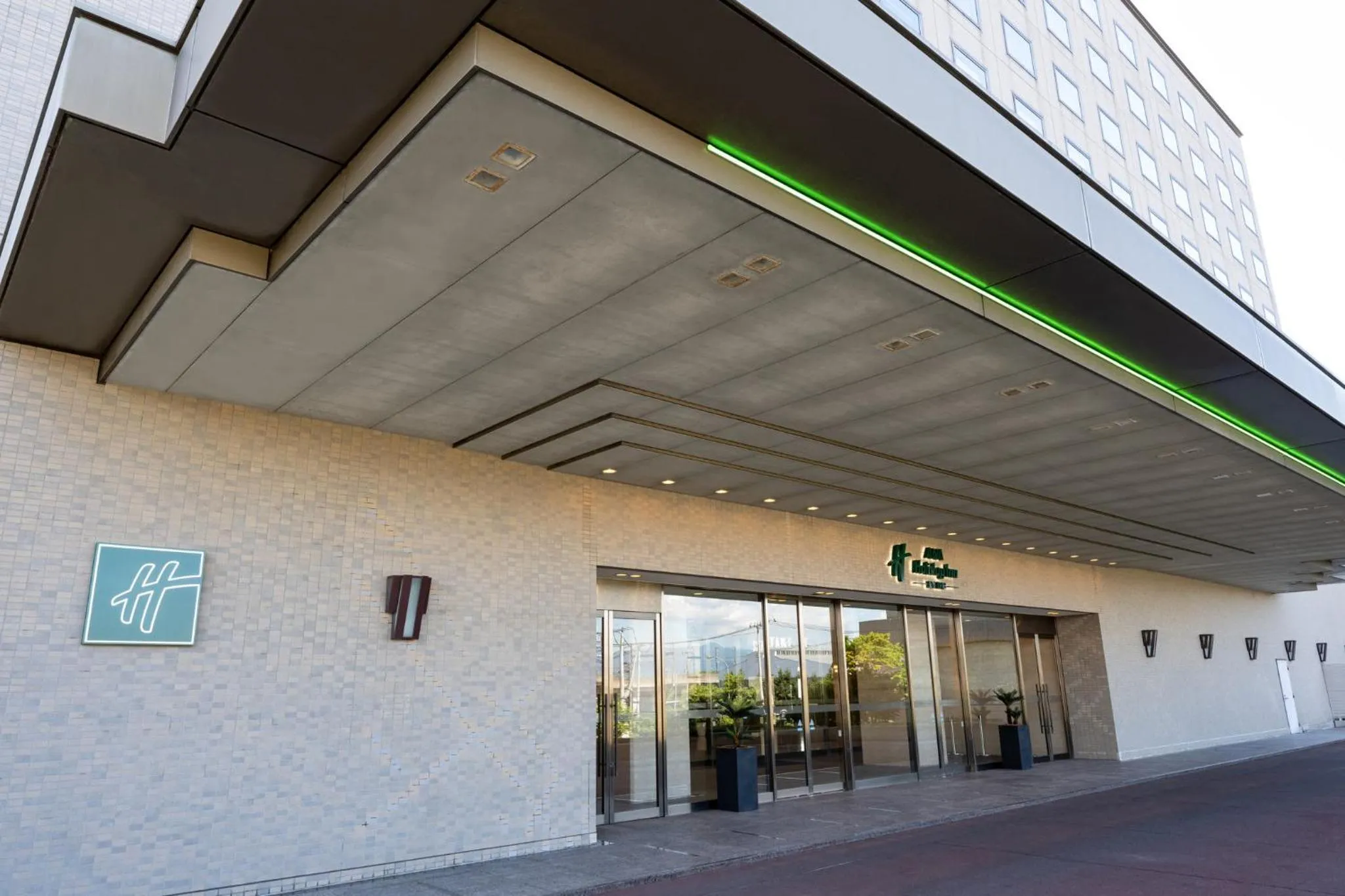 Property building in ANA Holiday Inn Iwate Kitakami by IHG