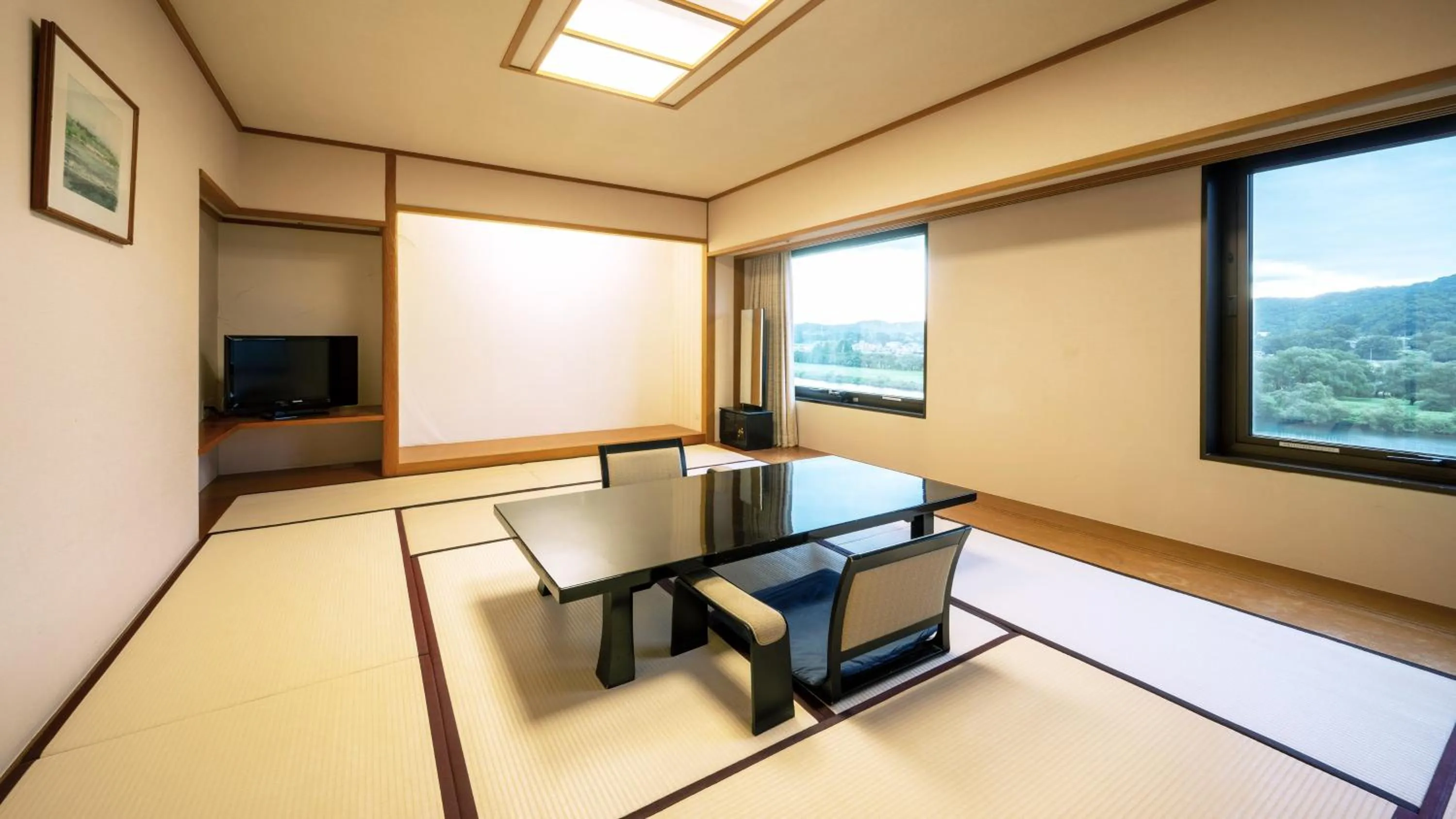 Photo of the whole room in ANA Holiday Inn Iwate Kitakami by IHG