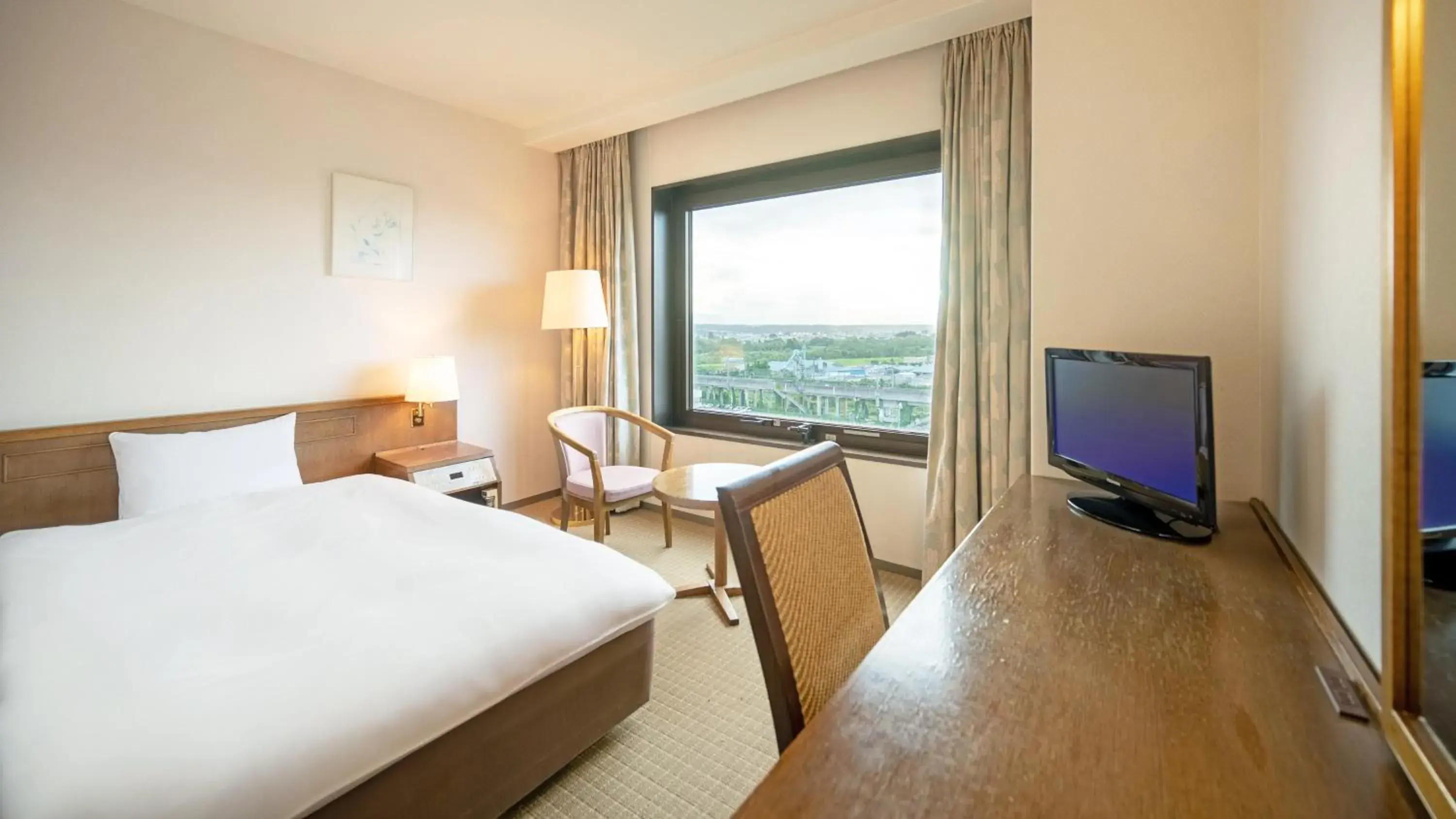 Photo of the whole room, Bed in ANA Holiday Inn Iwate Kitakami by IHG Photo of the whole room, Bed in ANA Holiday Inn Iwate Kitakami by IHG