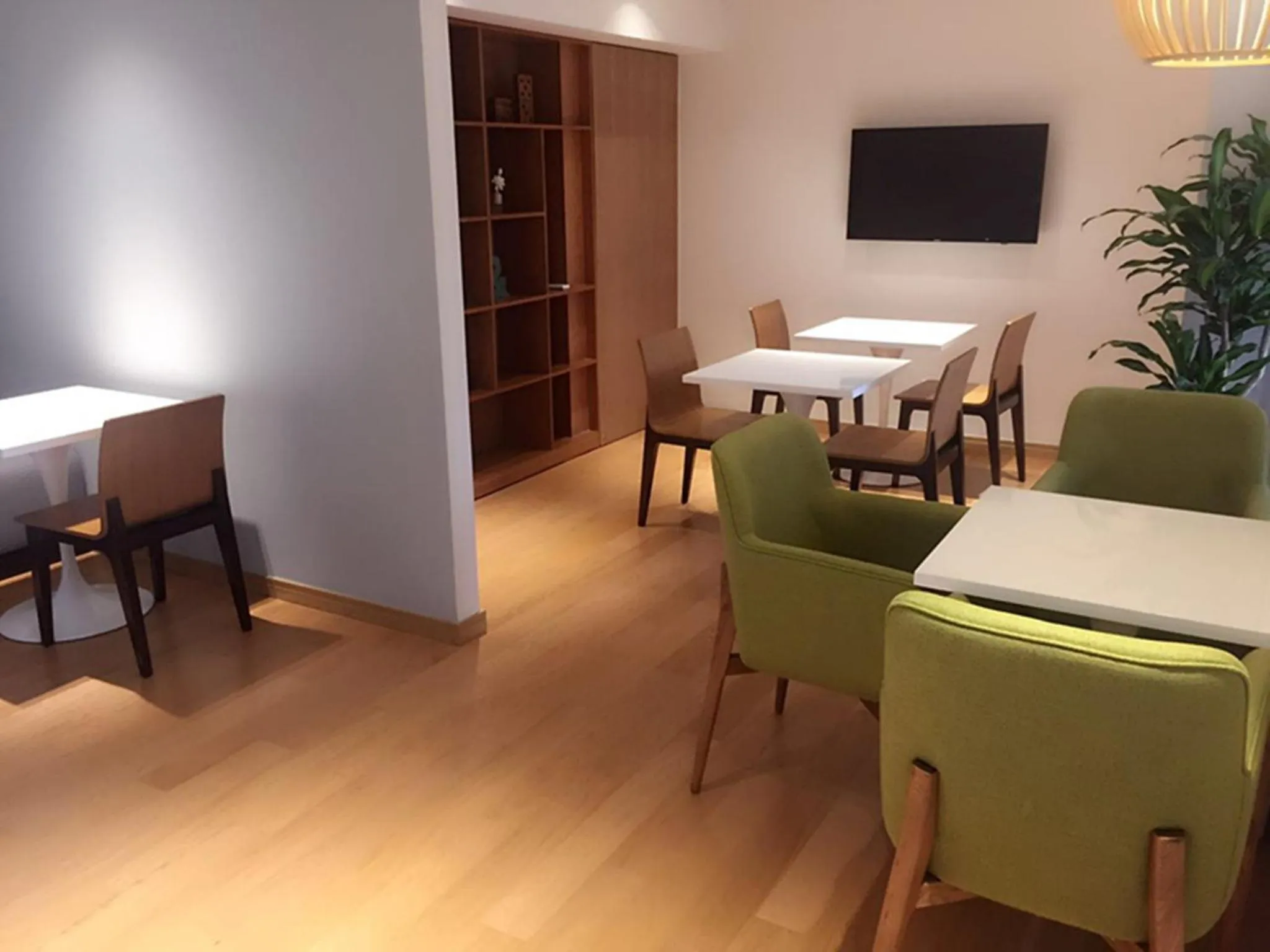 Restaurant/places to eat in Green Court Place Jingqiao Middle Ring Shanghai