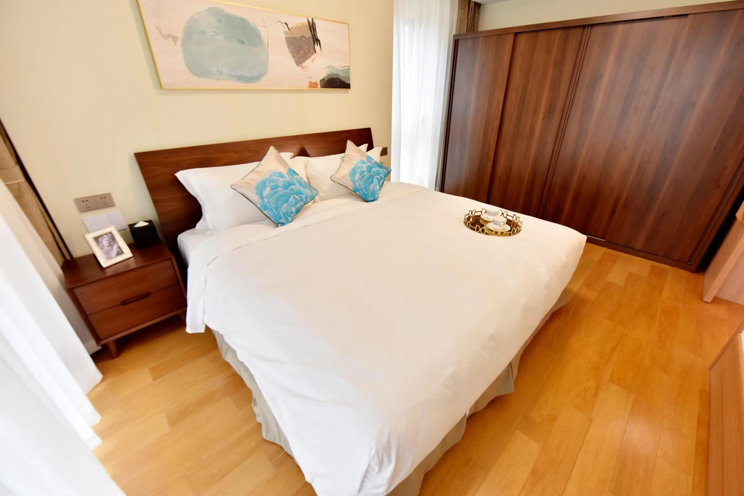 Bed in Green Court Place Jingqiao Middle Ring Shanghai