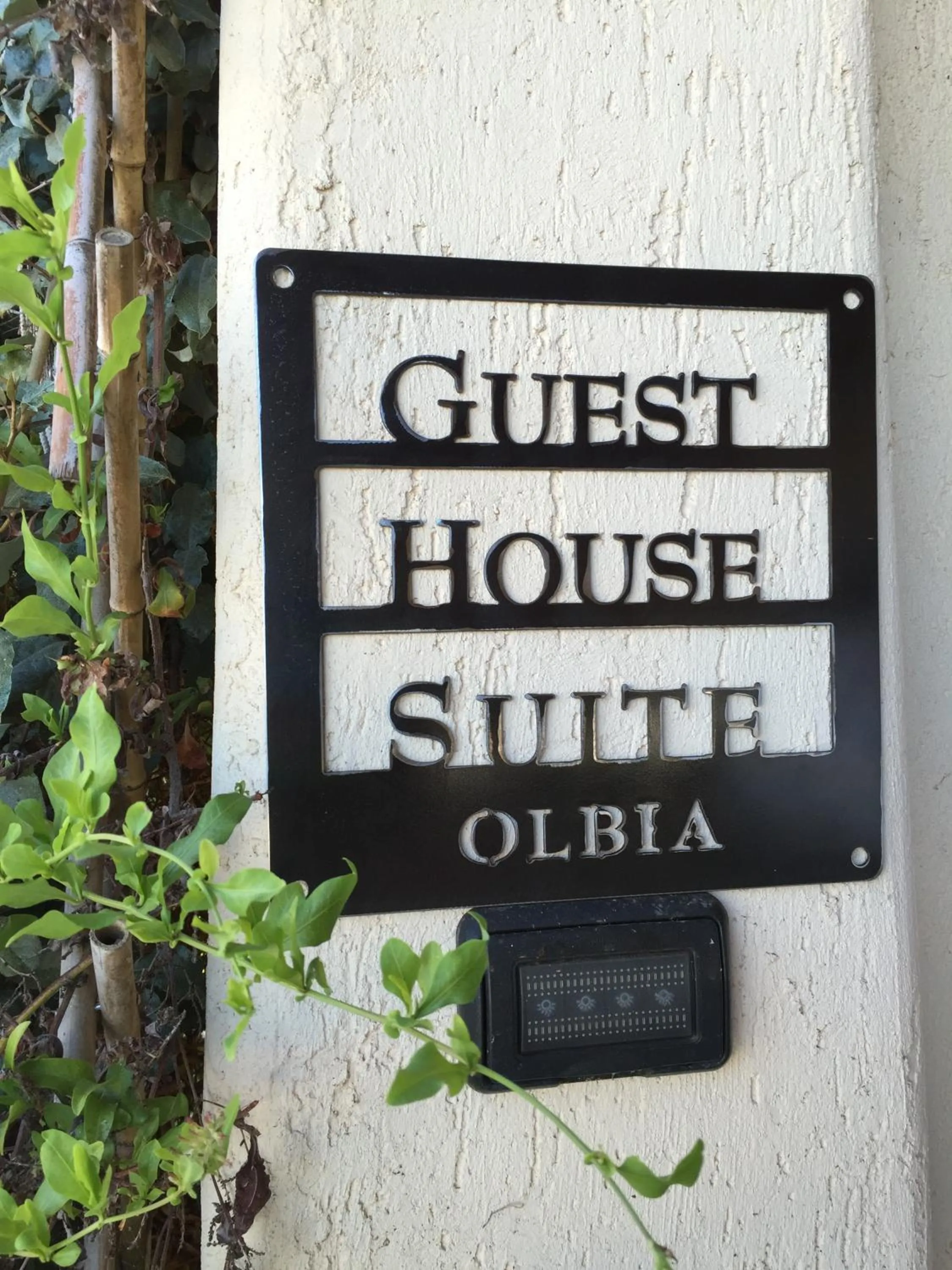 Logo/Certificate/Sign in Guest House Suite