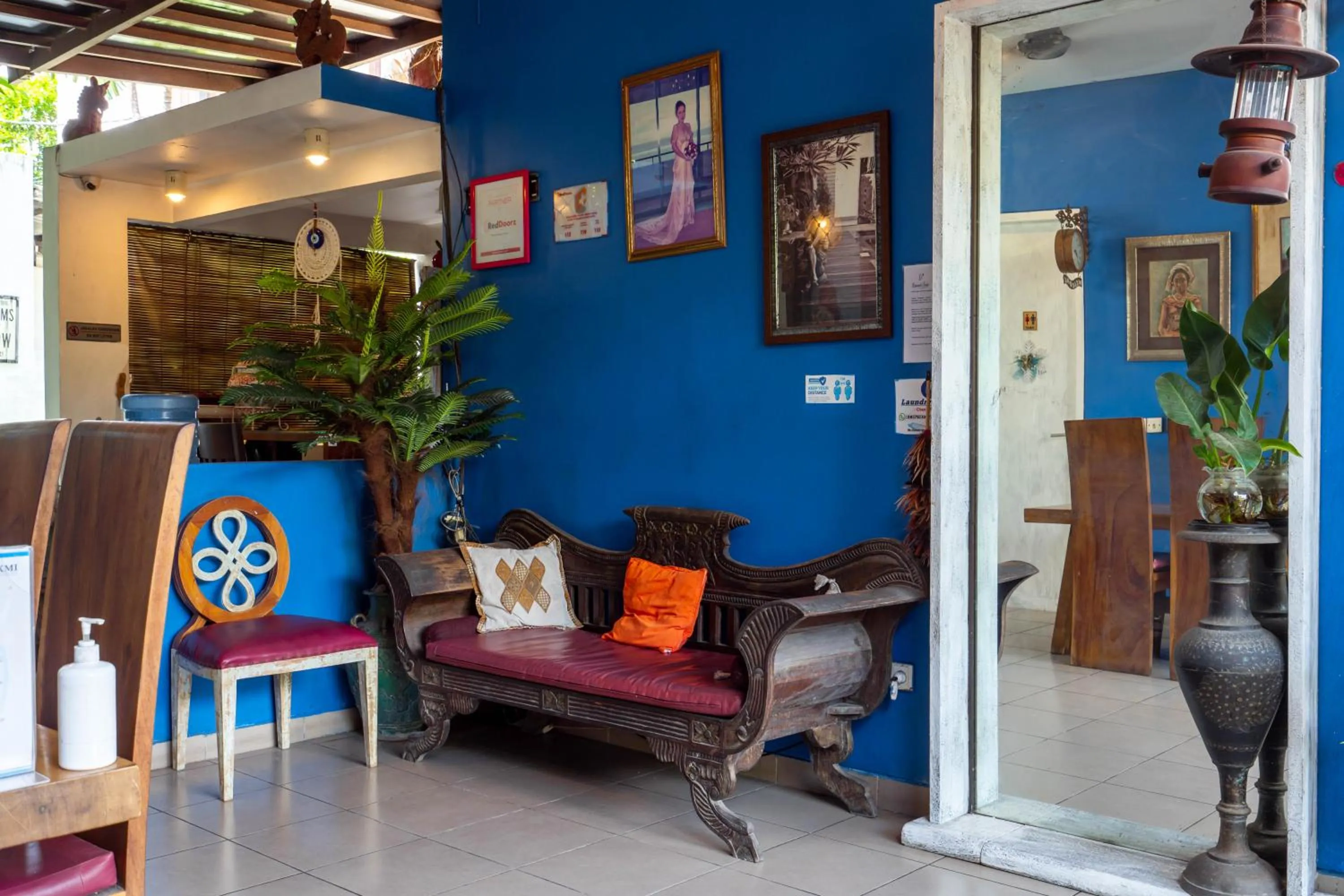 Living room in RedDoorz near Pantai Sanur Bali