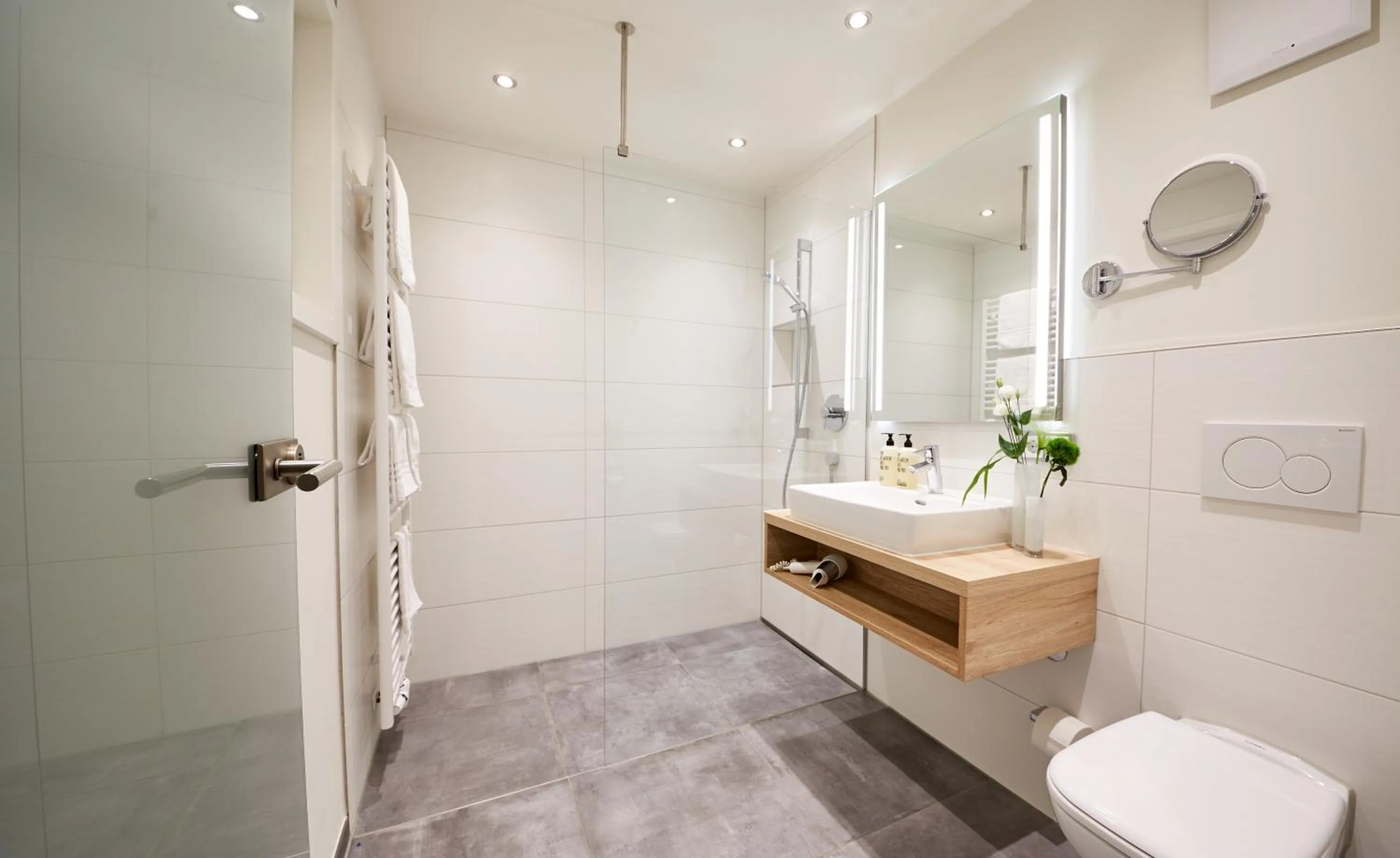 Bathroom in Hotel Restaurant Lamm