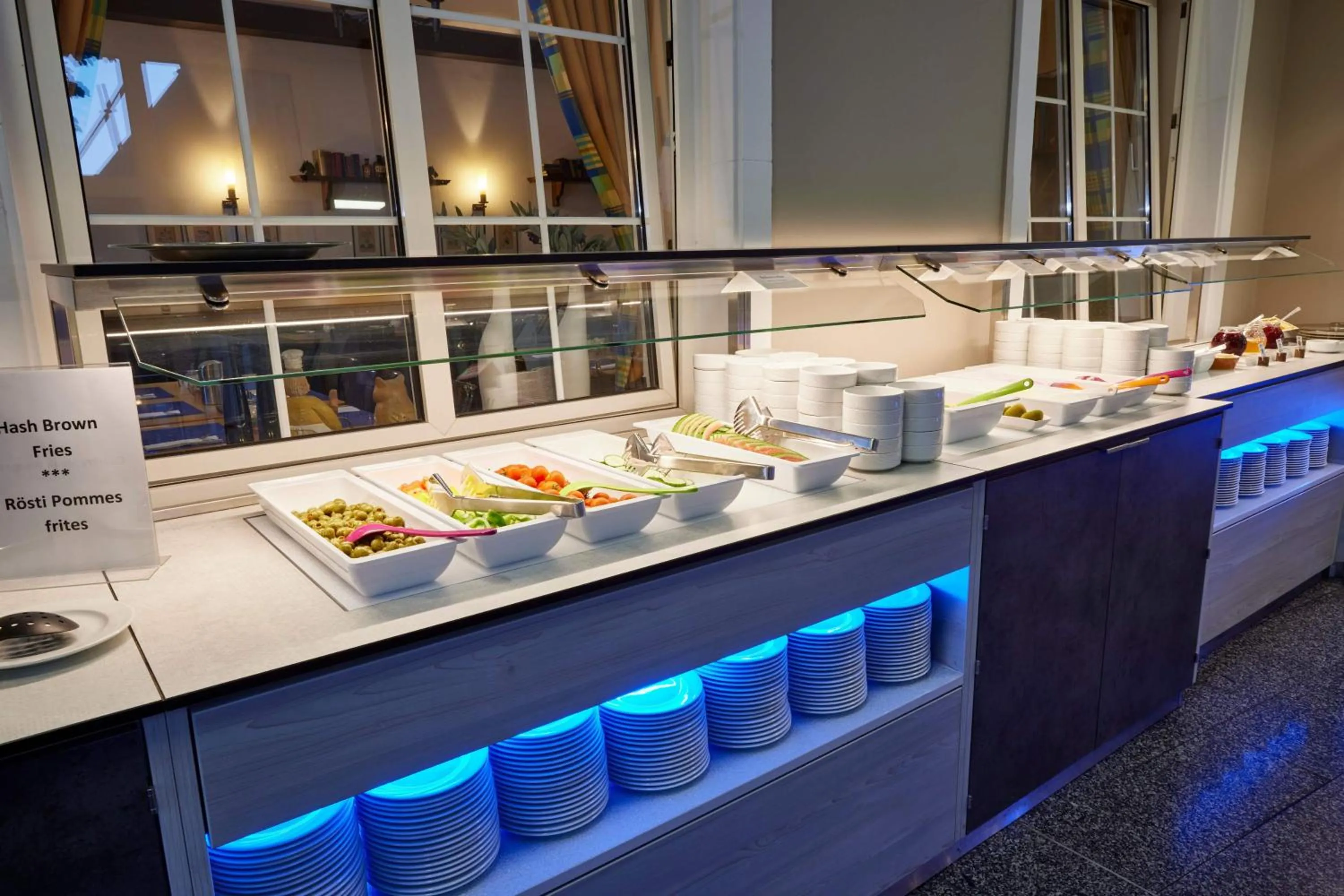 Buffet breakfast in Hotel Wiehberg